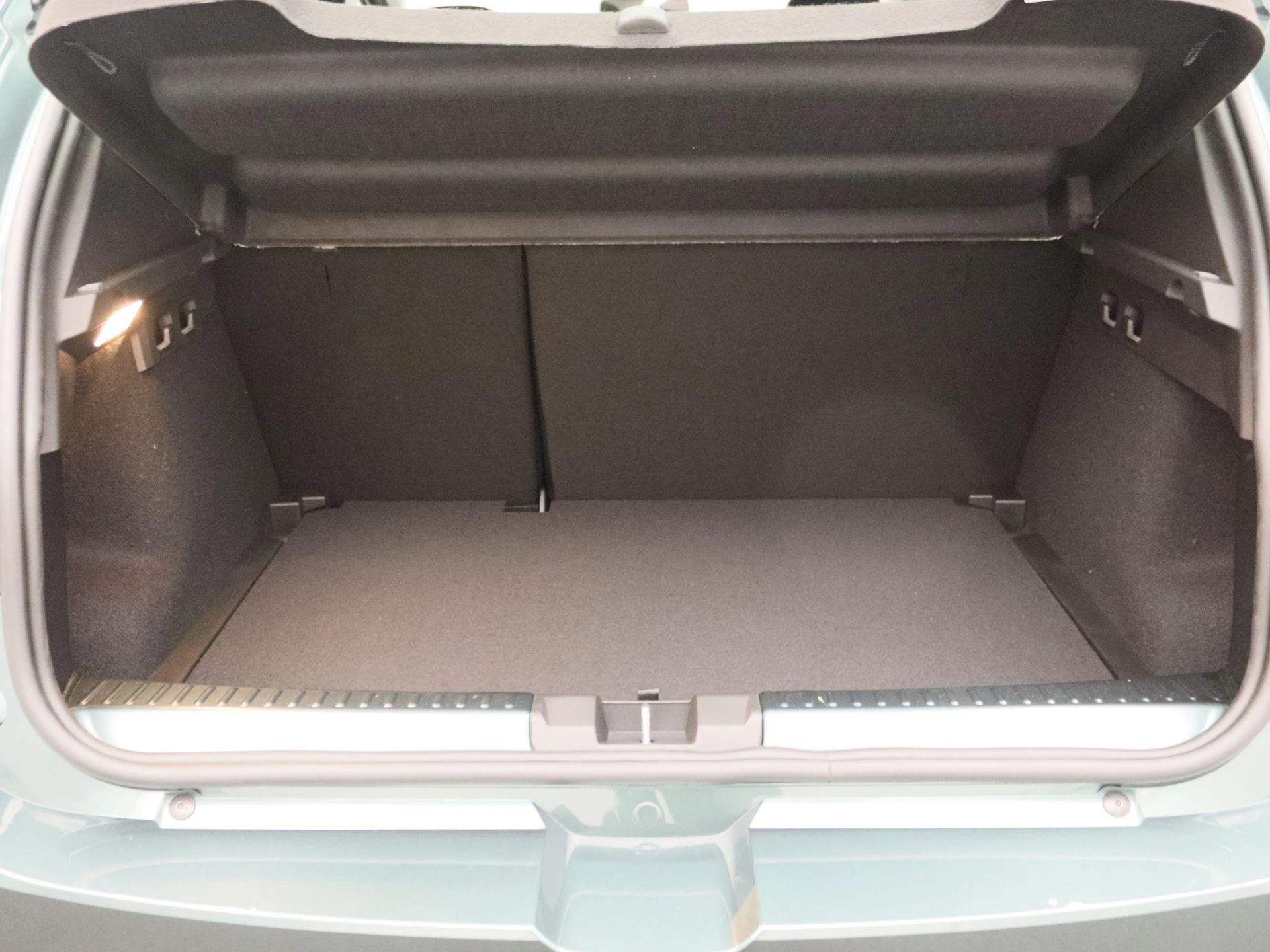 Dacia-Sandero Stepway-image-13