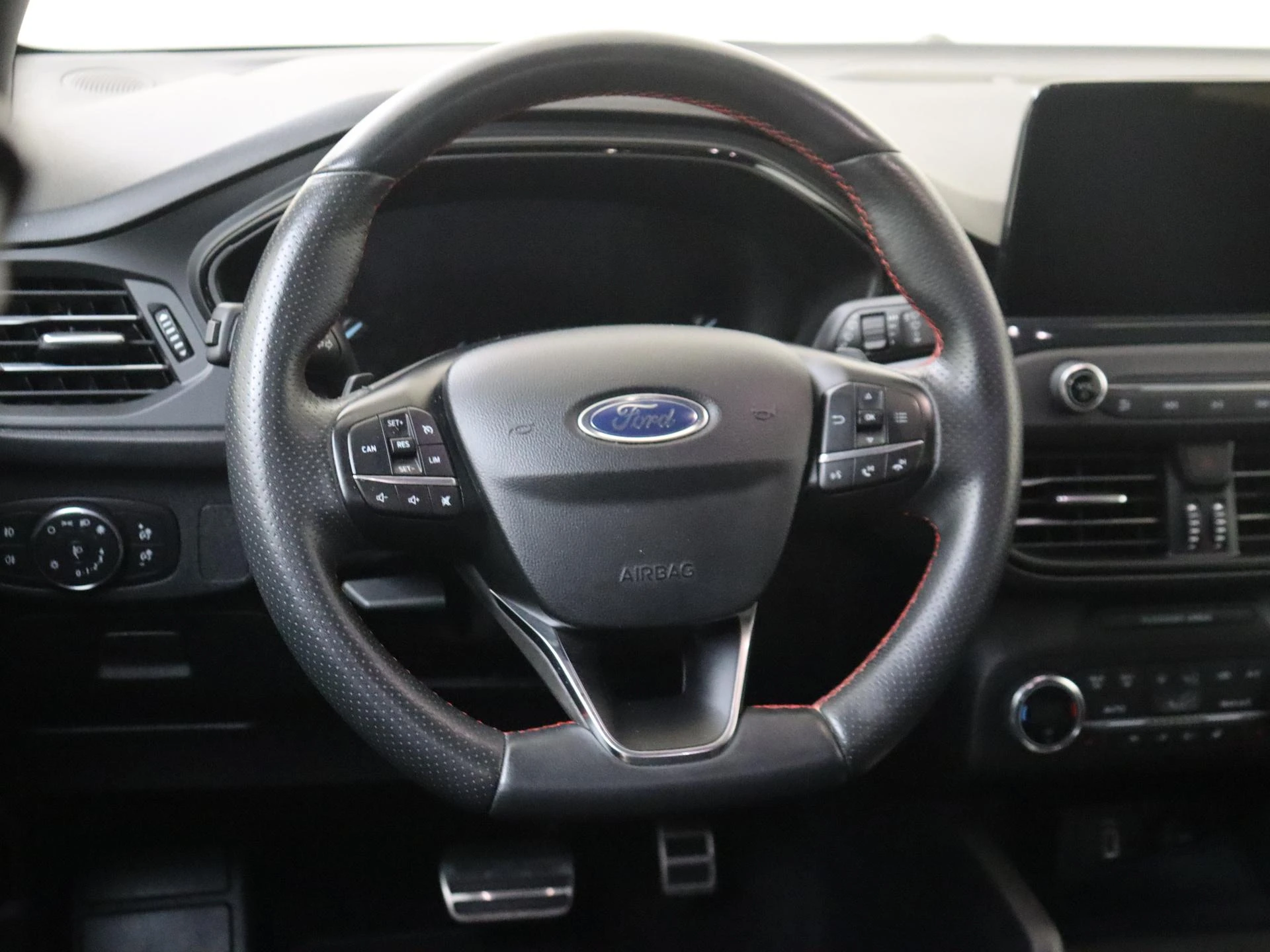 Ford-Focus-image-9