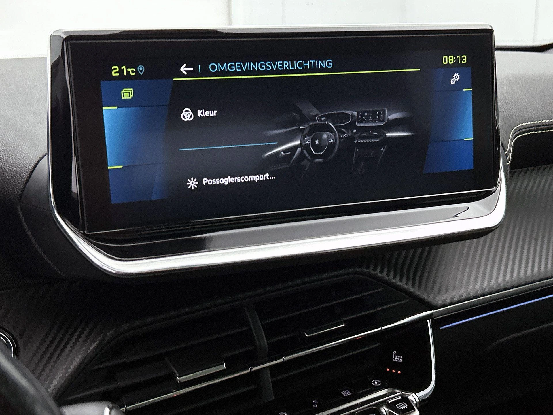 Peugeot-e-2008-image-37