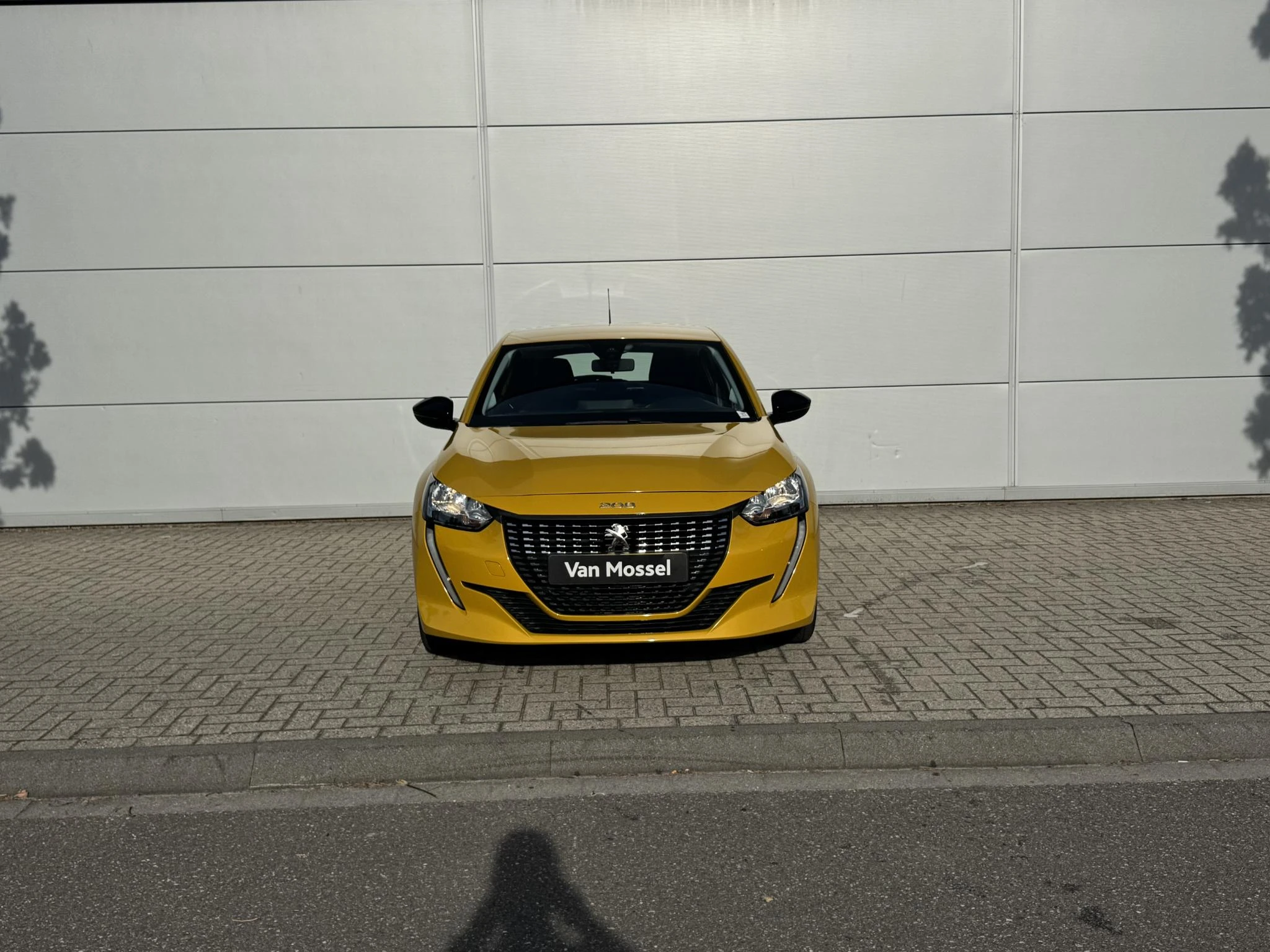 Peugeot-208-image-8