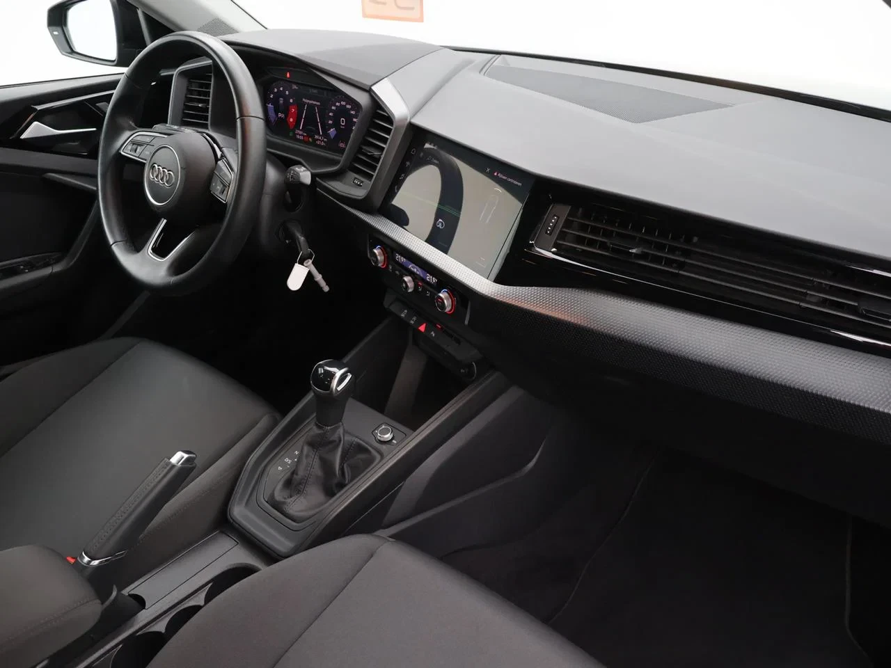 Audi-A1 Sportback-image-9