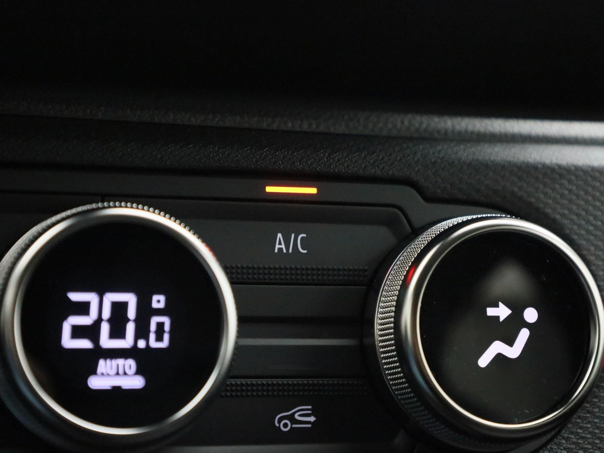 Renault-Twingo-image-22