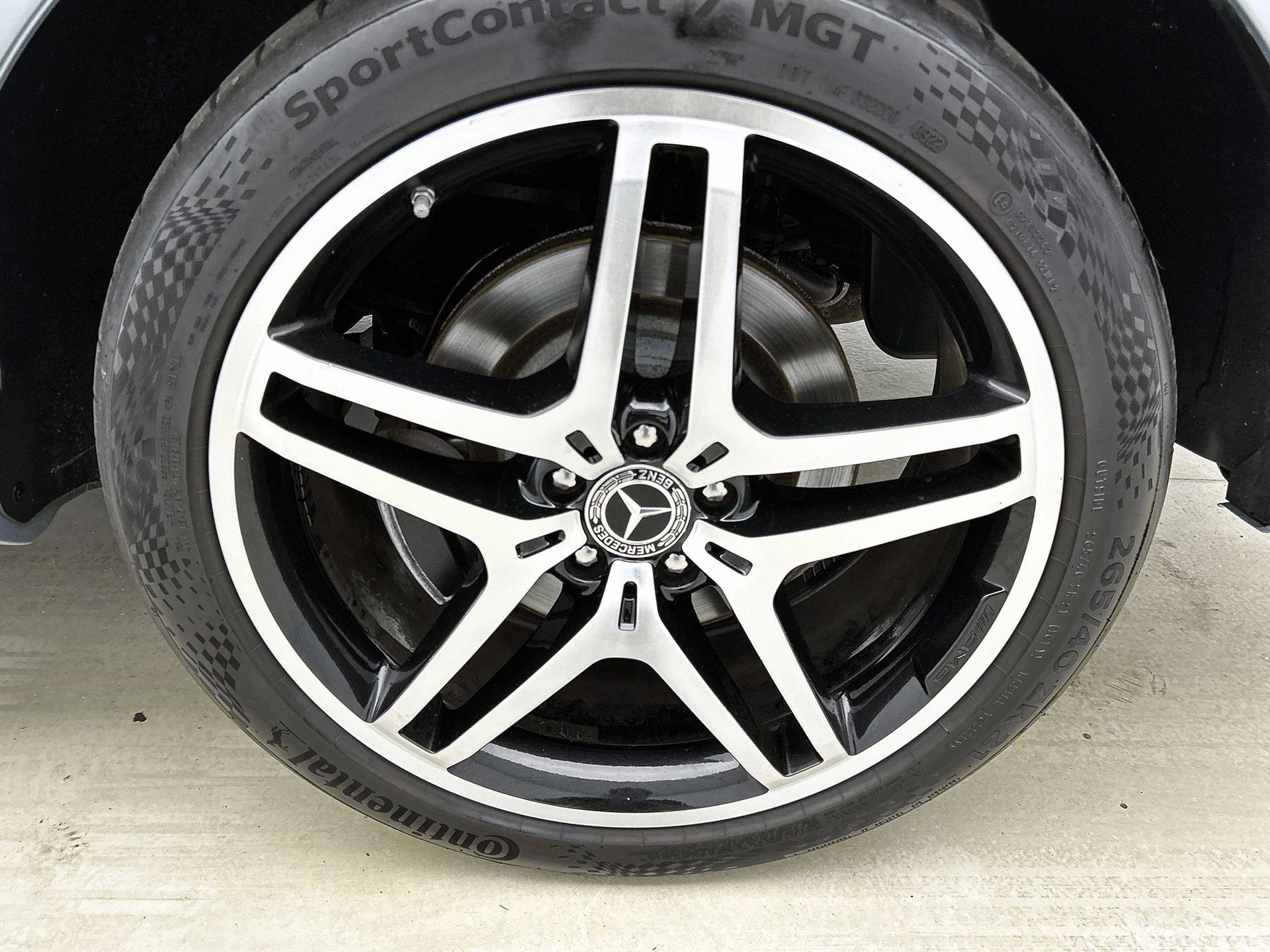 Mercedes-Benz-GLE-image-47