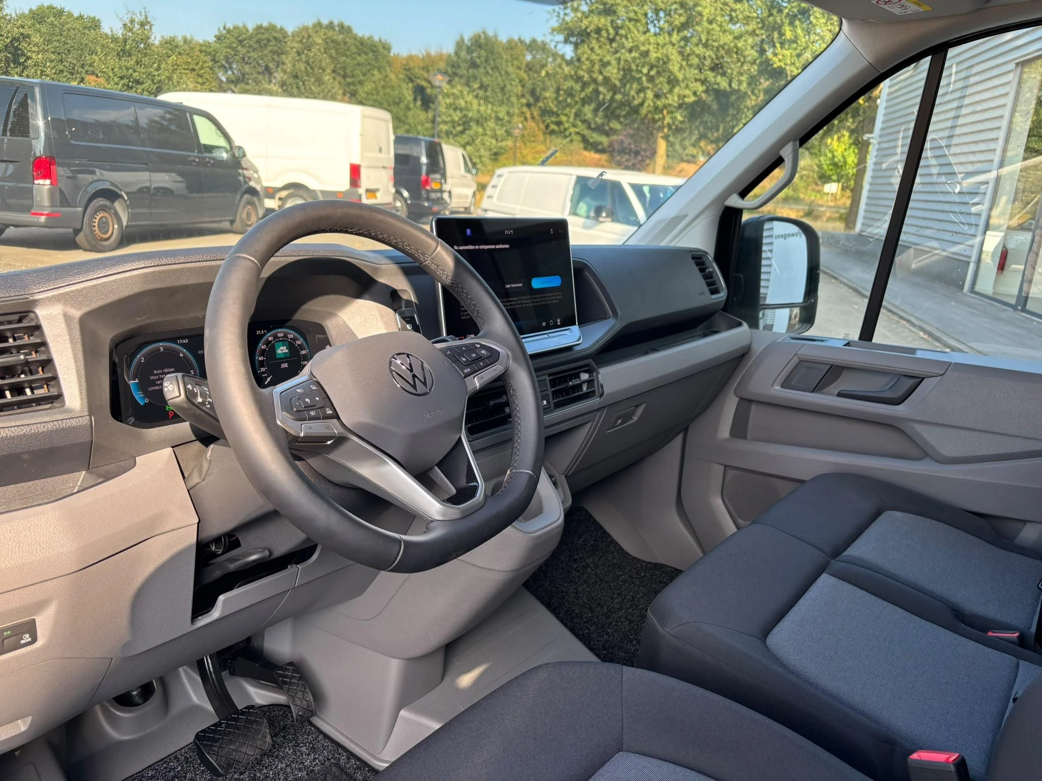 Volkswagen-Crafter-image-2