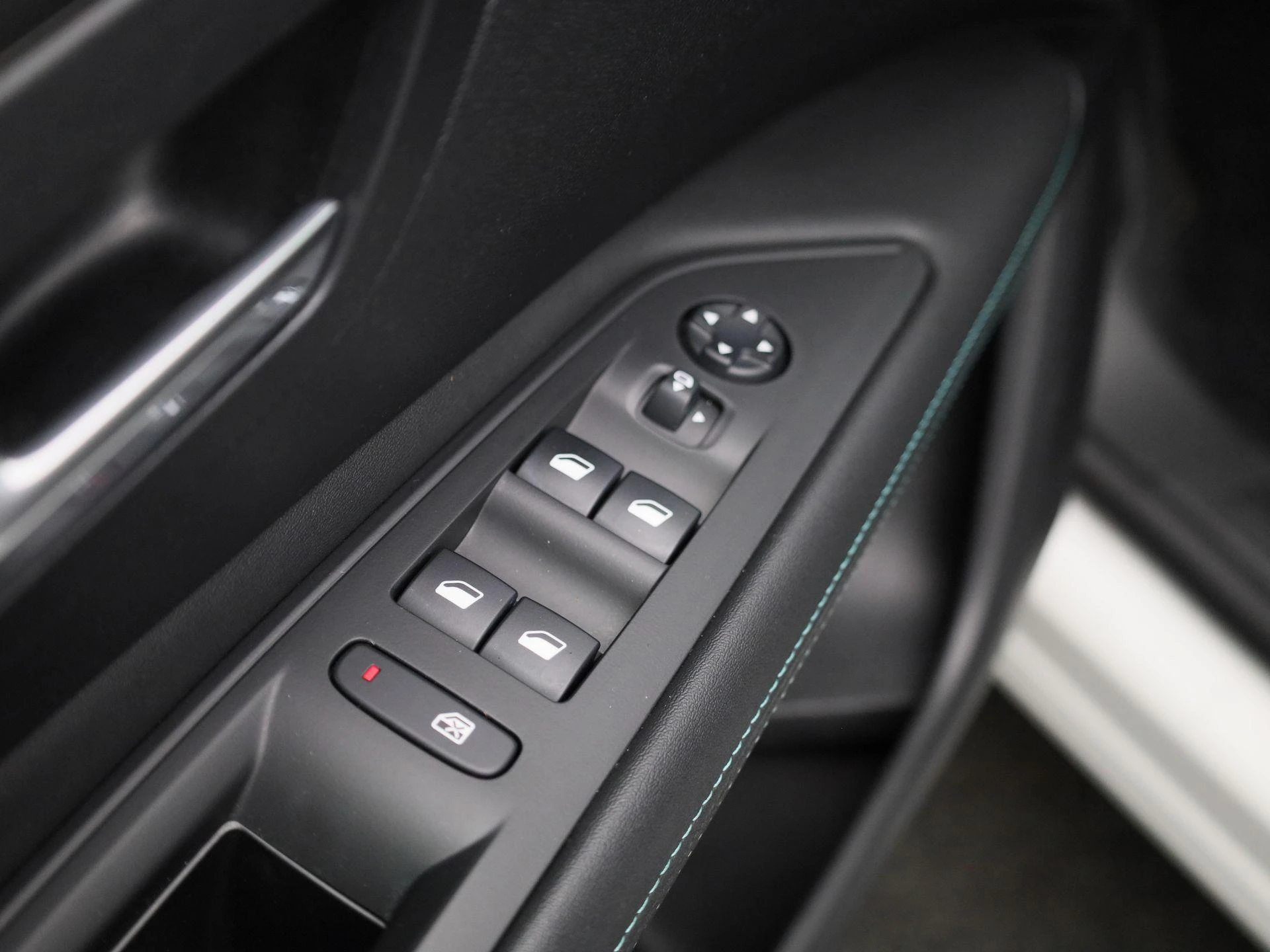 Peugeot 3008 1.2 PureTech 96kW S&S Allure