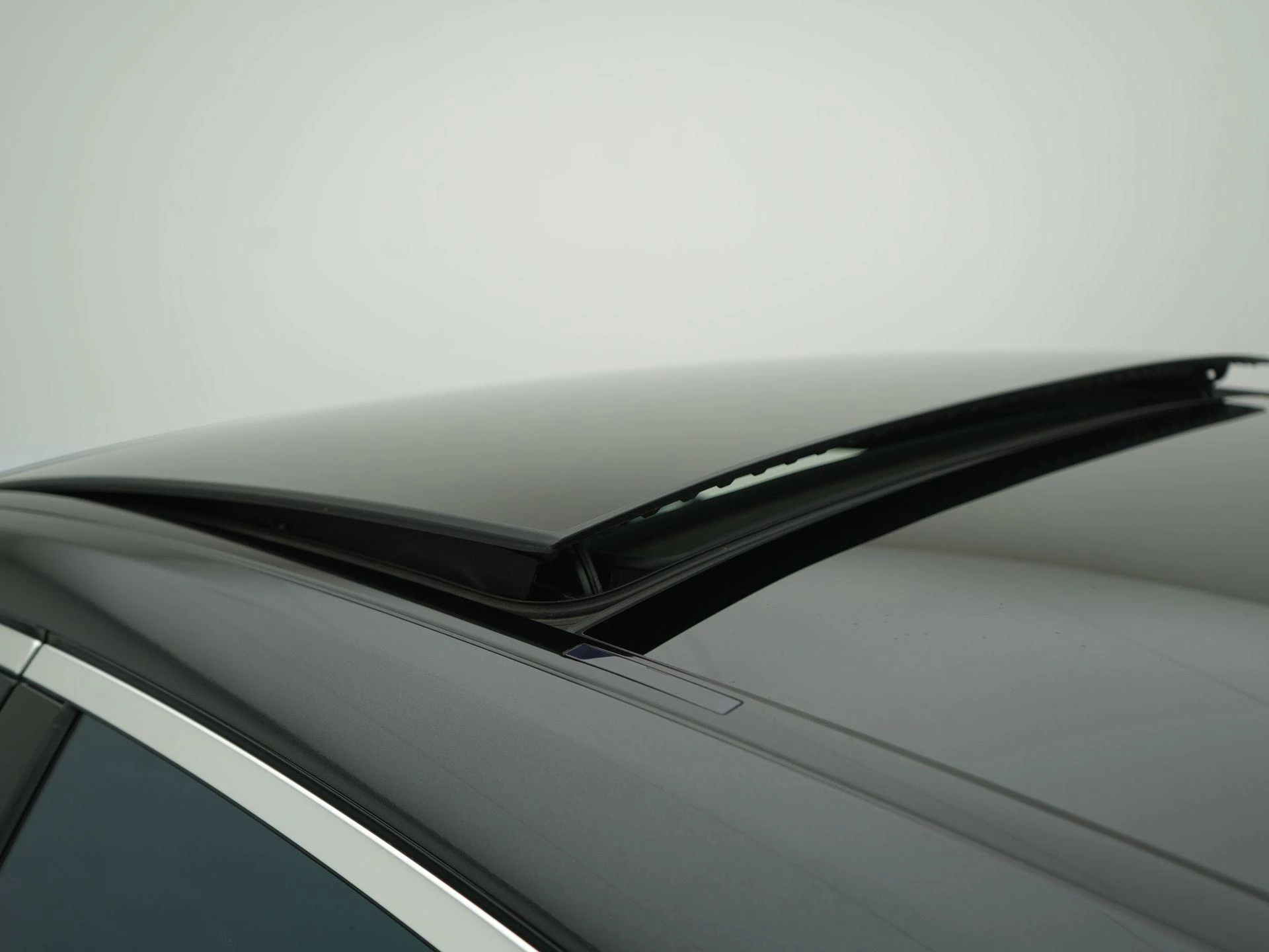 Mercedes-Benz-S-Klasse-image-38