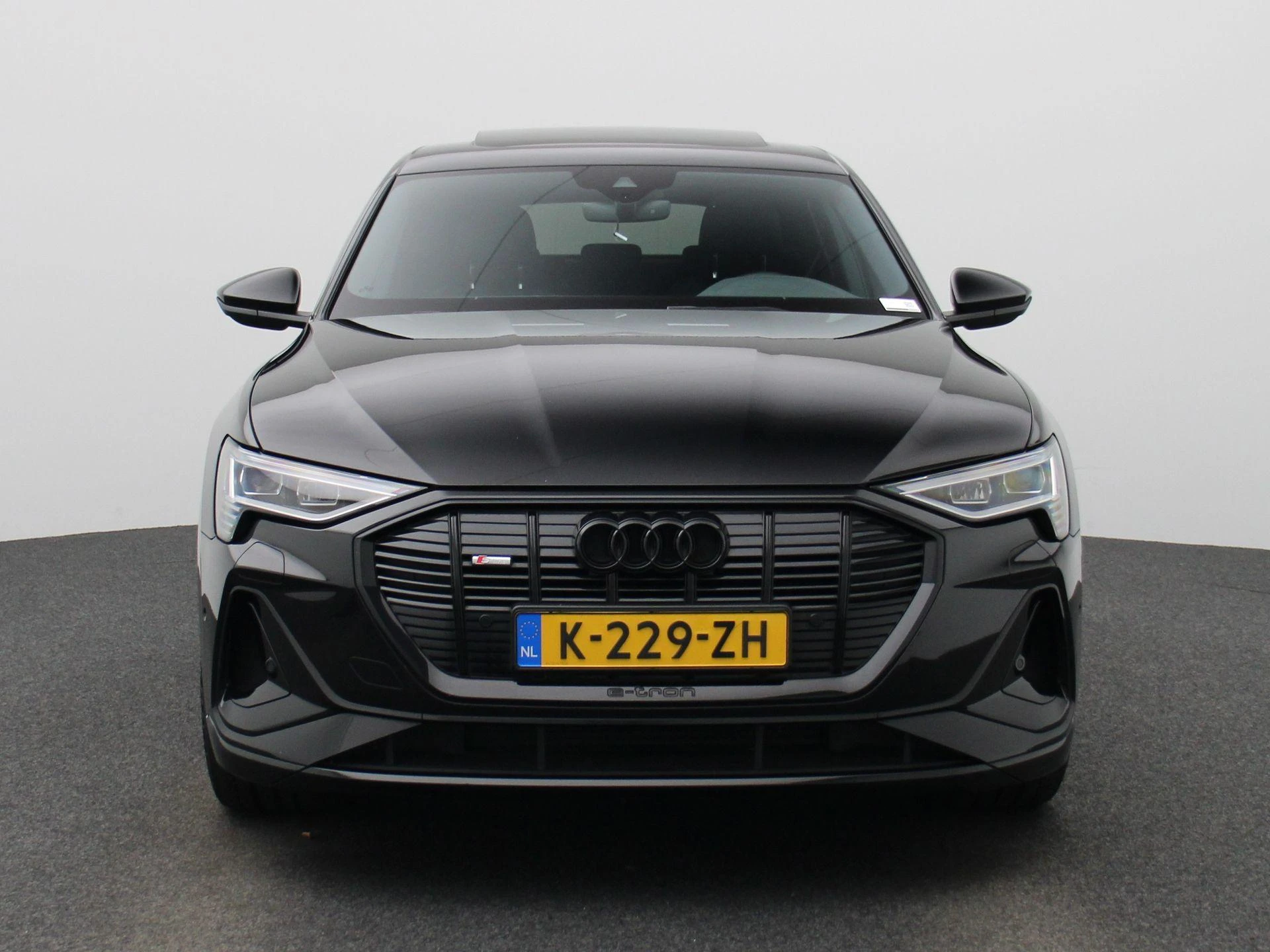 Audi-e-tron-image-2