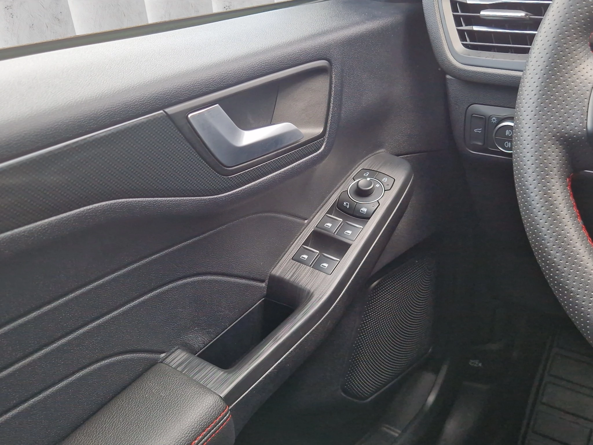 Ford Kuga 2.5 Duratec Hybrid FHEV St-Line FWD (EURO 6d)