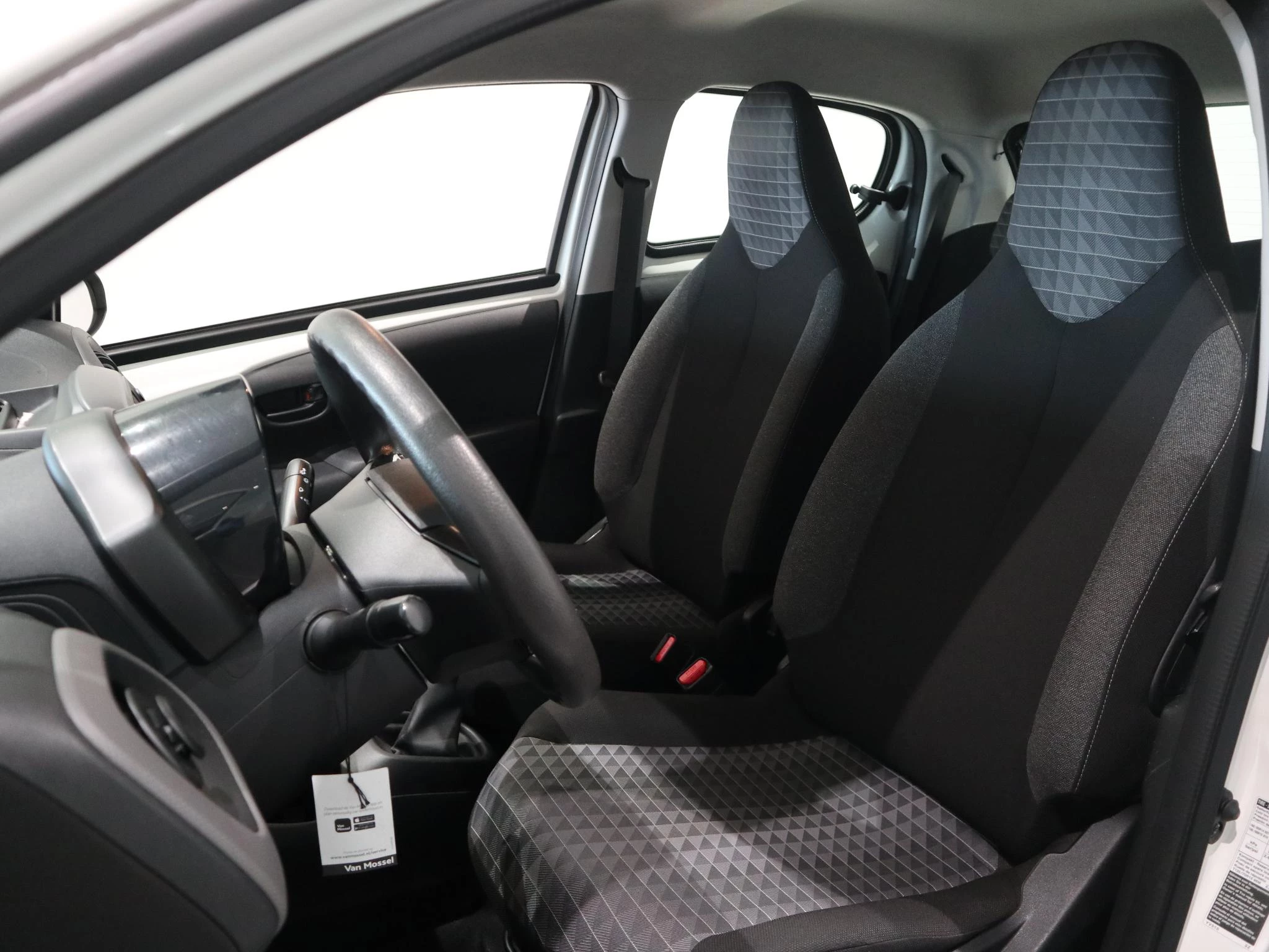 Peugeot-108-image-8