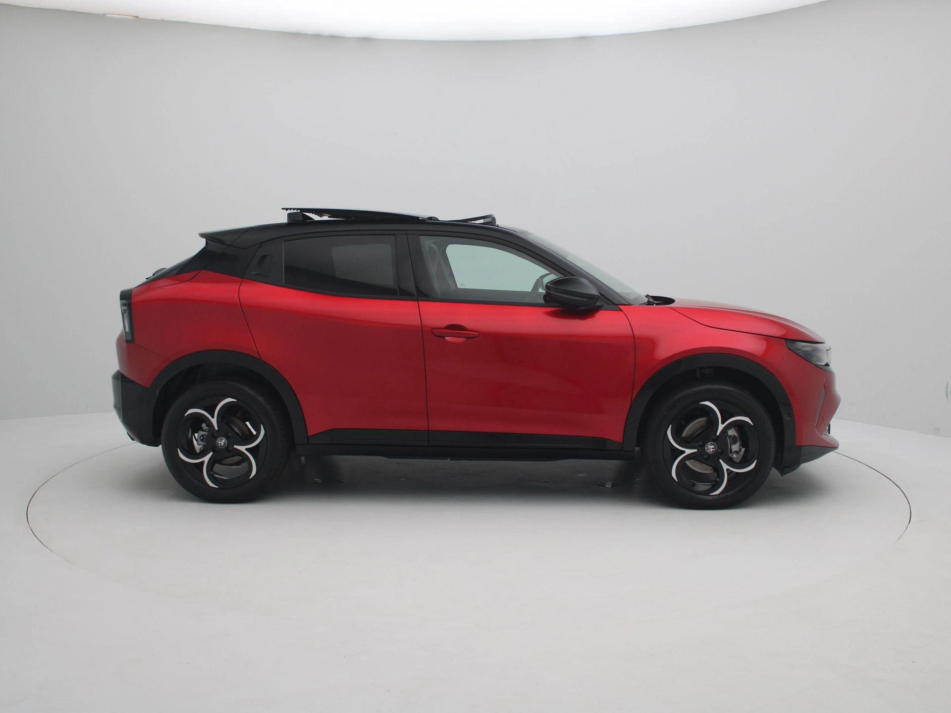 Alfa Romeo Junior Elettrica Ti 54 kWh