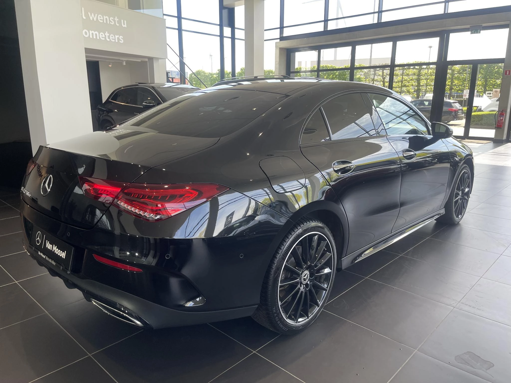 Mercedes-Benz CLA 250 e AMG Line + LEDER + CARPLAY + BURMESTER + MULTIBEAM LED +