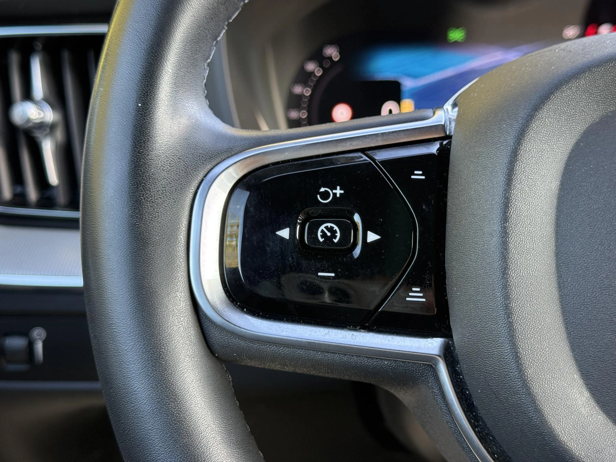 Volvo-XC60-image-23