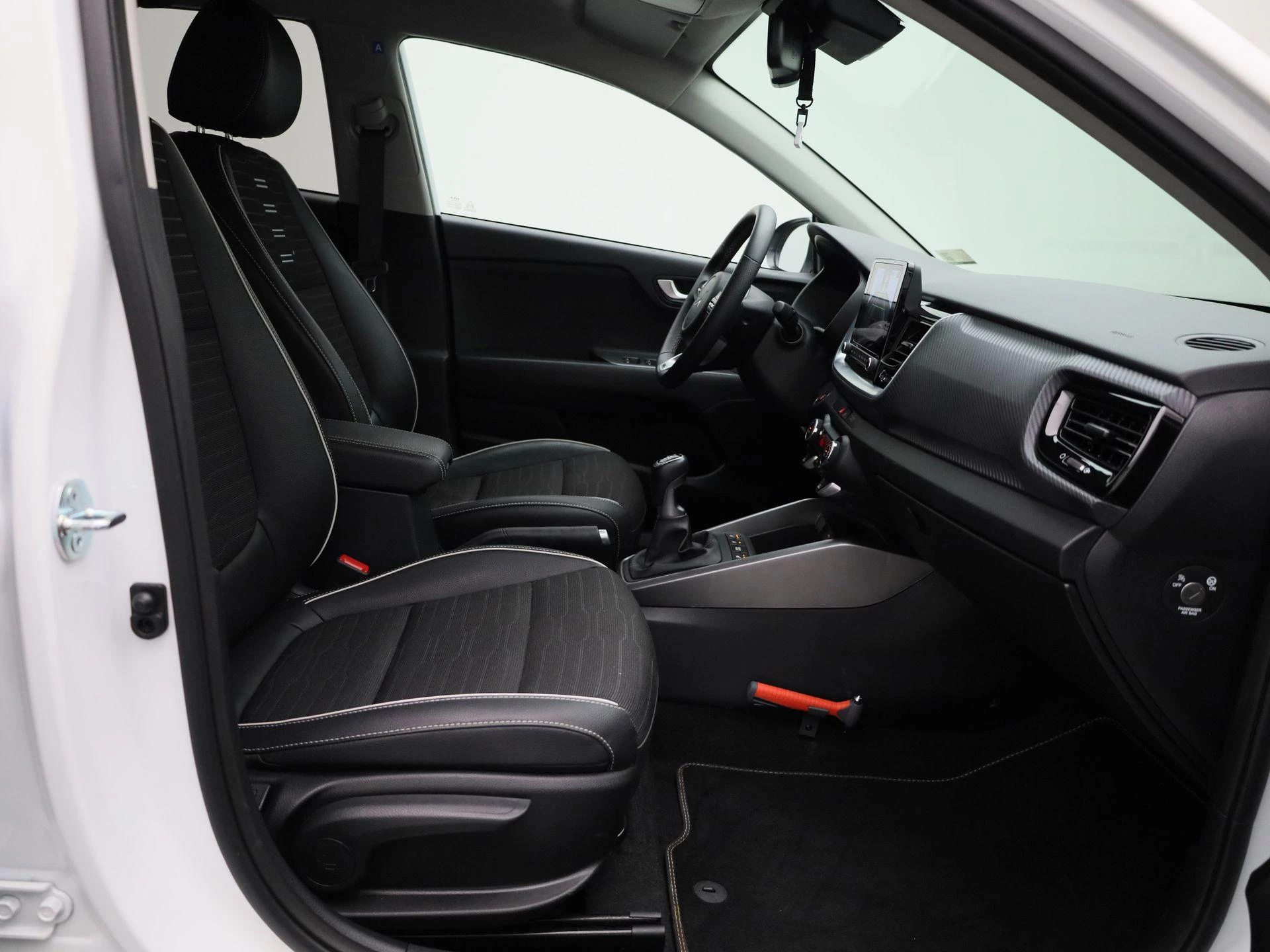 Kia-Stonic-image-35