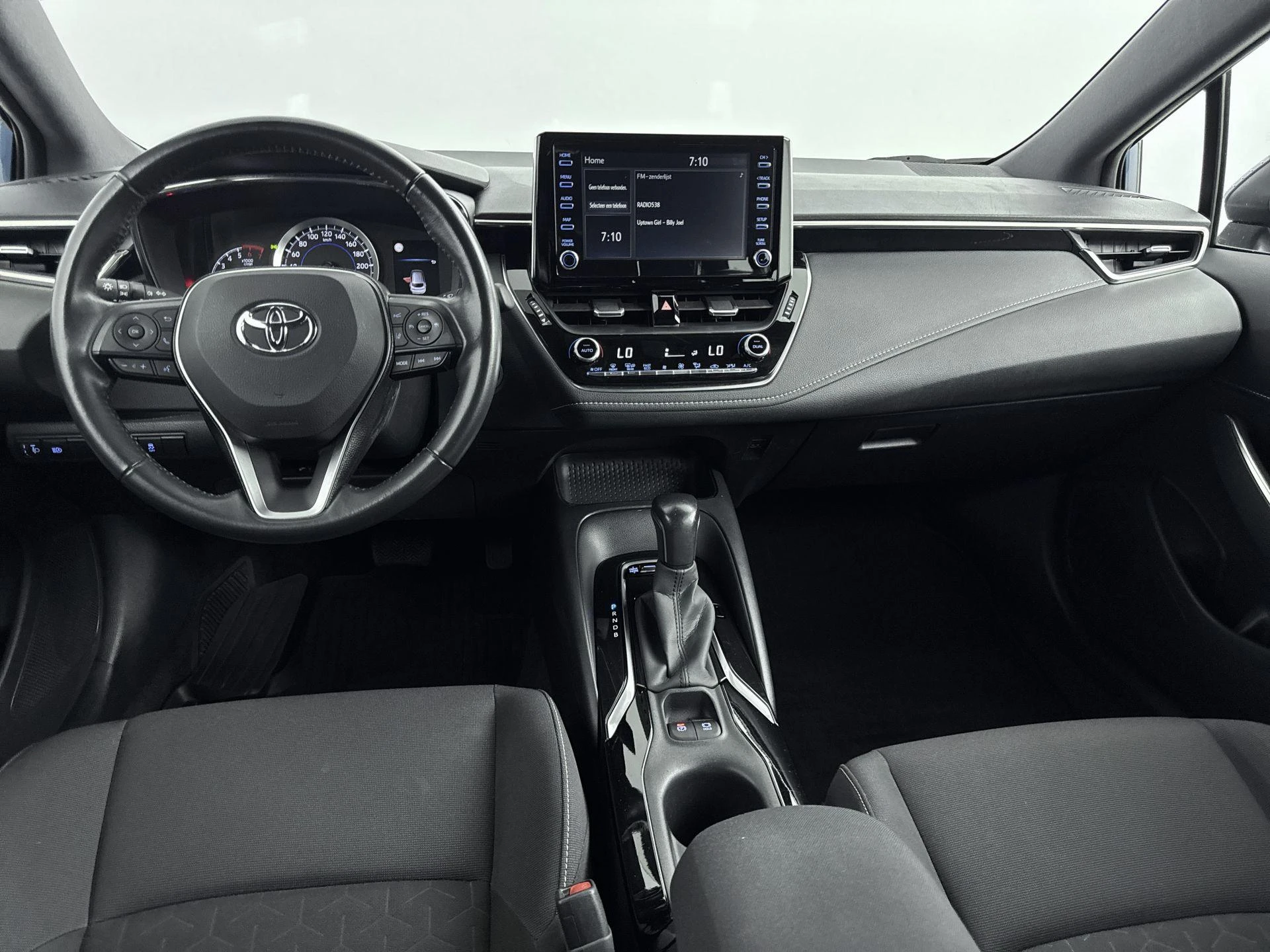 Toyota-Corolla Touring Sports-image-15