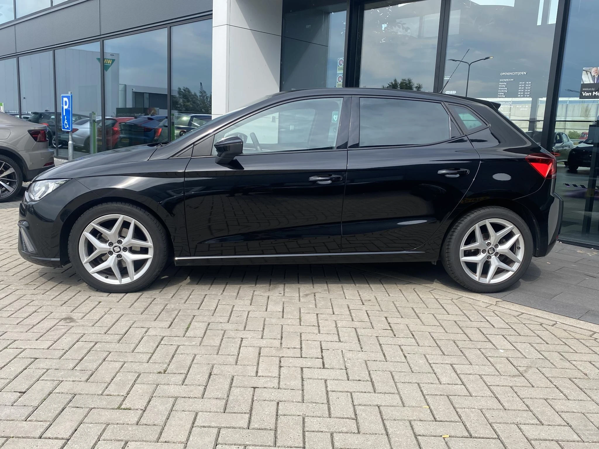 SEAT-Ibiza-image-1