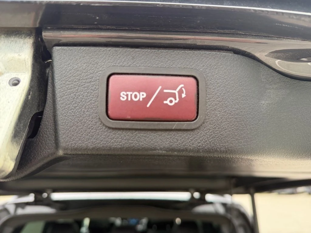 Mercedes-Benz-V-Klasse 300-image-22
