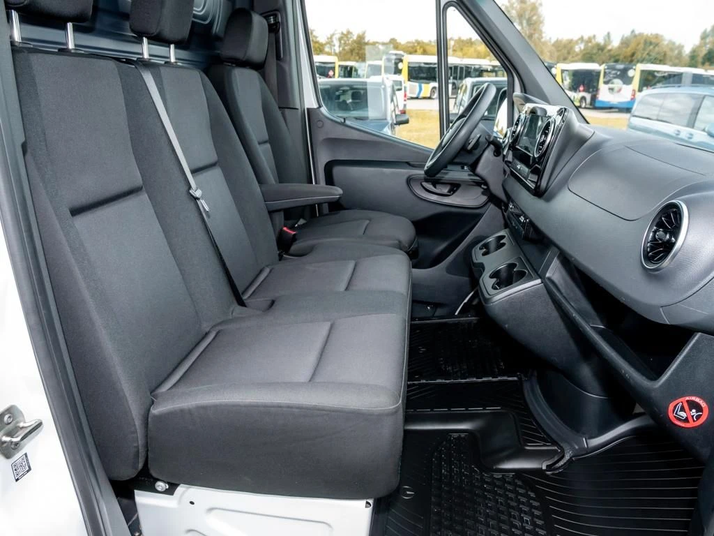 Mercedes-Benz-Sprinter 317-image-11