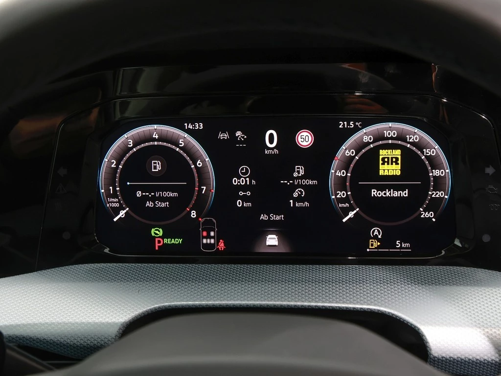 Volkswagen Golf 8 FL 1.5 eTSI Energy AHK, RFK, Navi VAL
