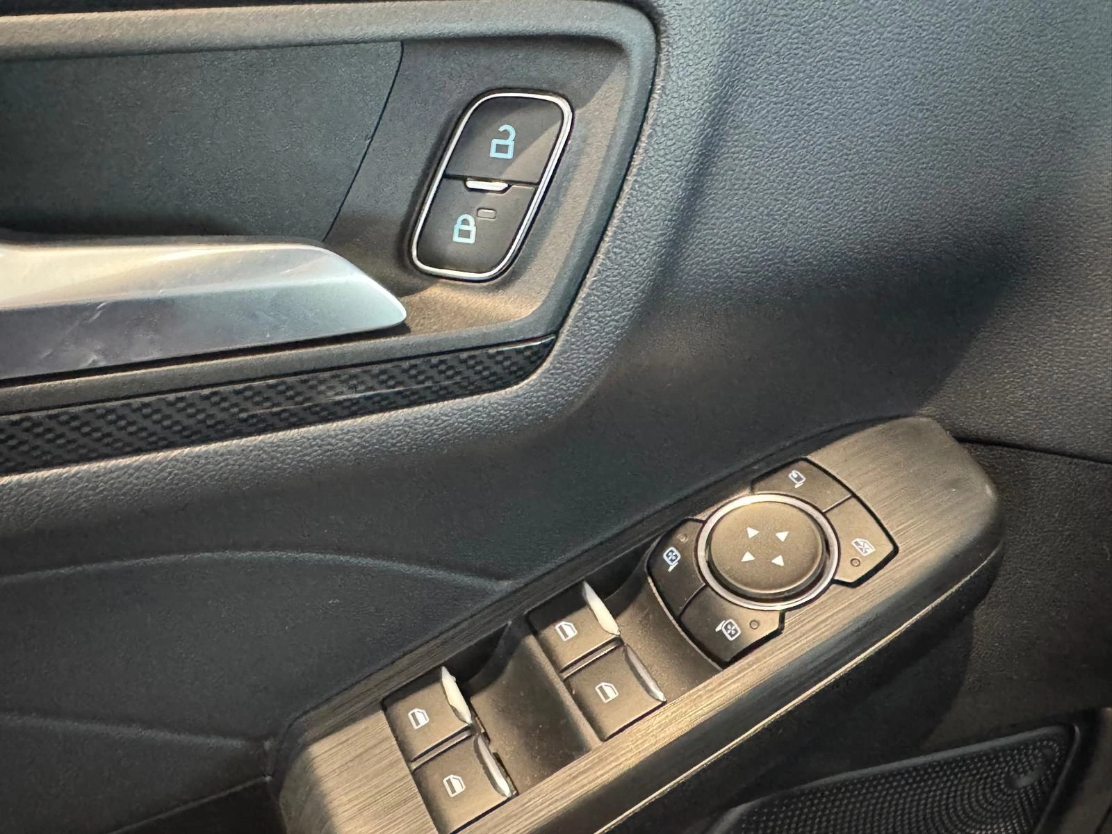 Ford-Kuga-image-17