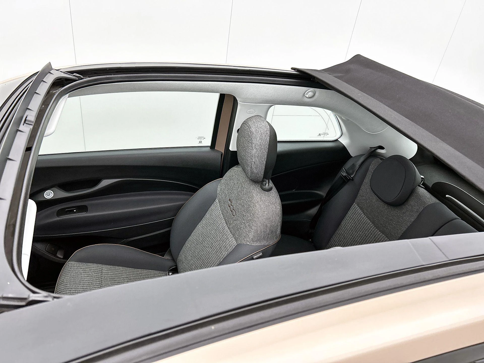 Fiat-500C-image-21