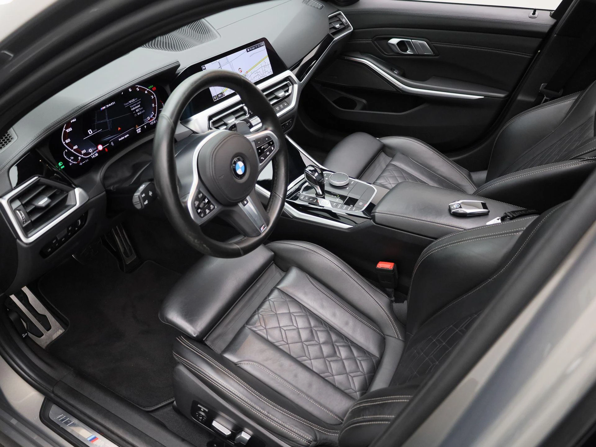BMW-3 Serie-image-18
