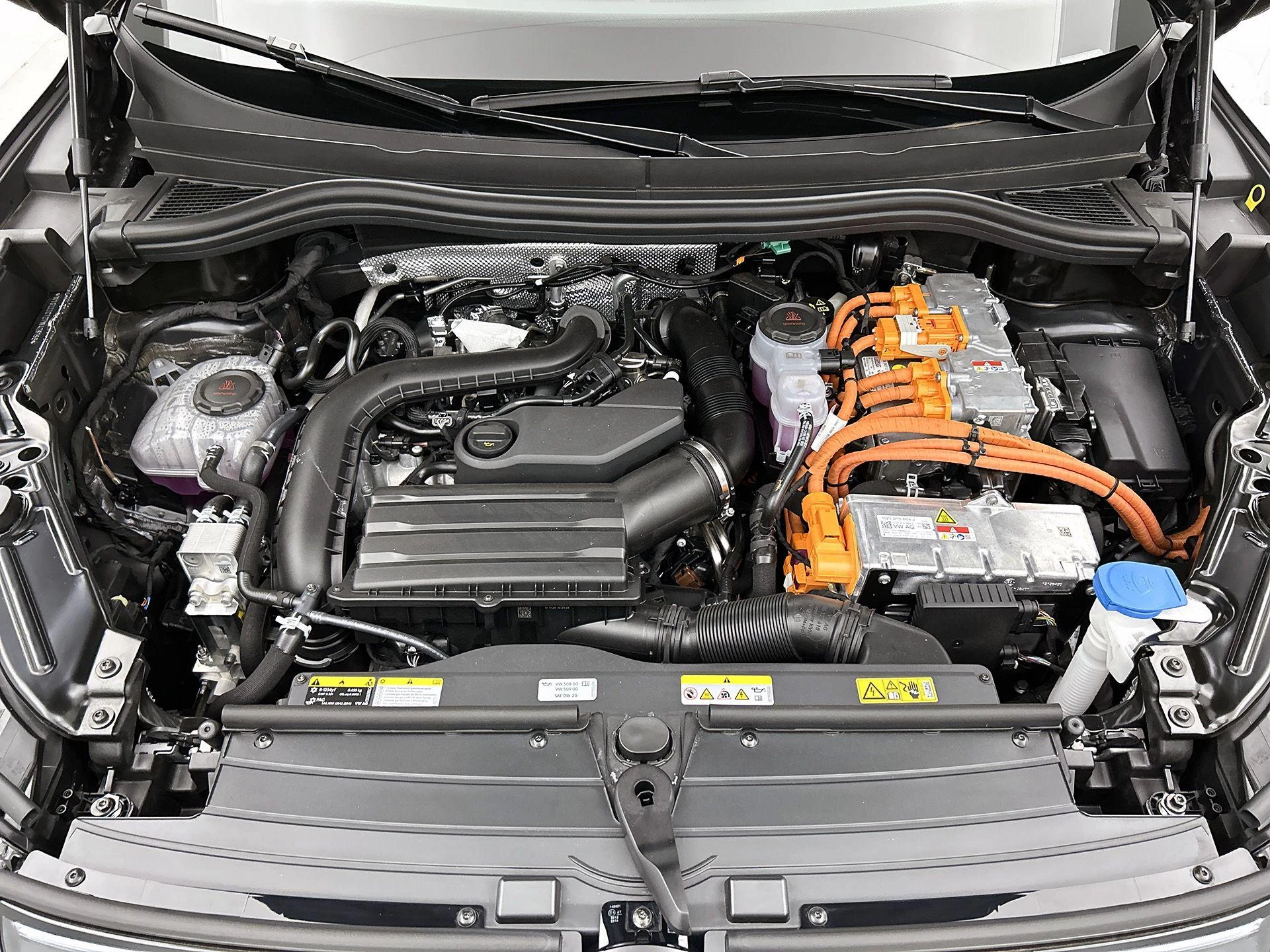Volkswagen Tiguan 1.5 eHybrid R-Line Edition