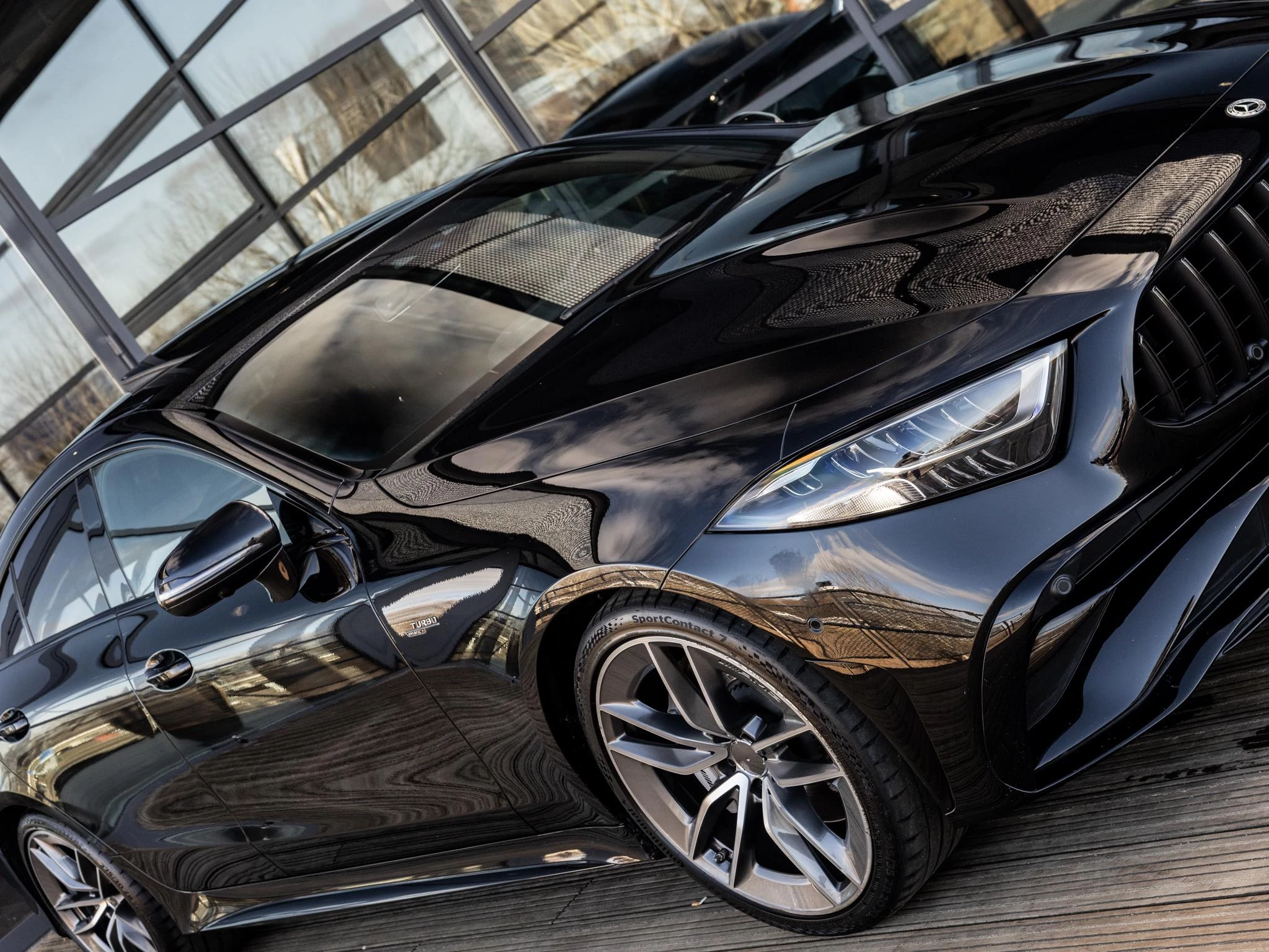 Mercedes-Benz-CLS-image-10