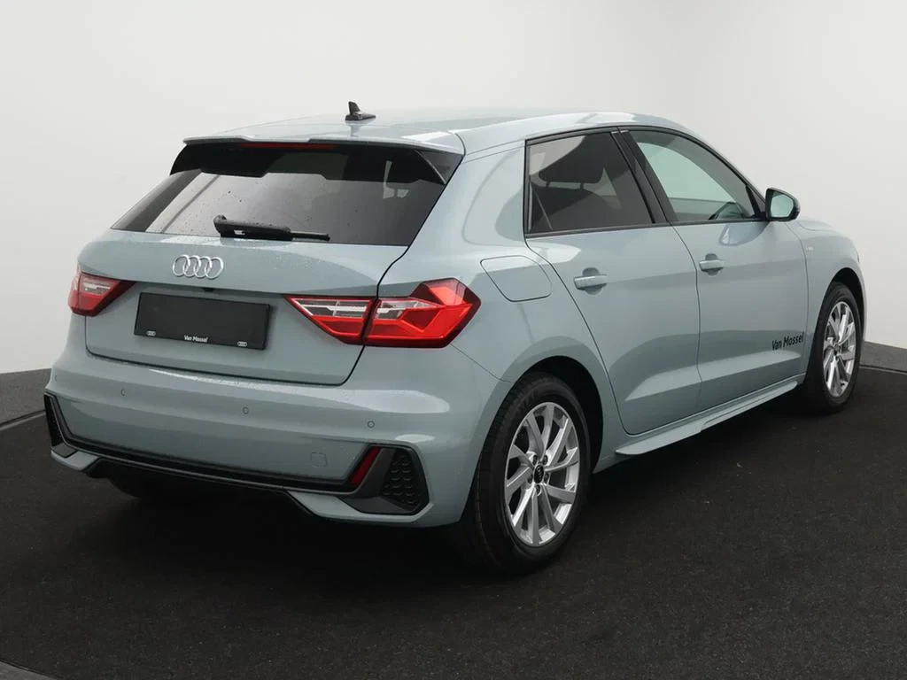 Audi-A1 Sportback-image-1