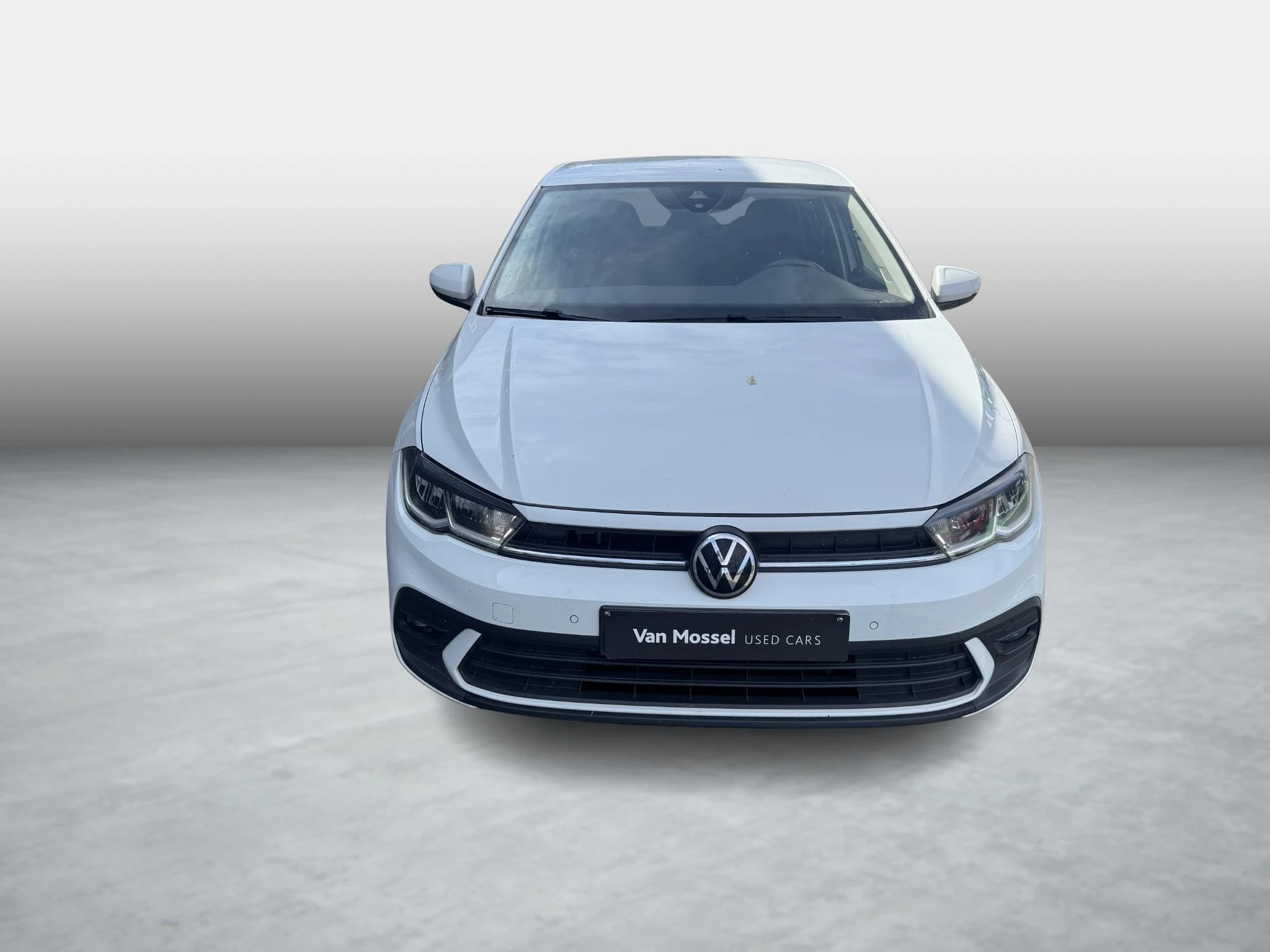Volkswagen-Polo-image-7