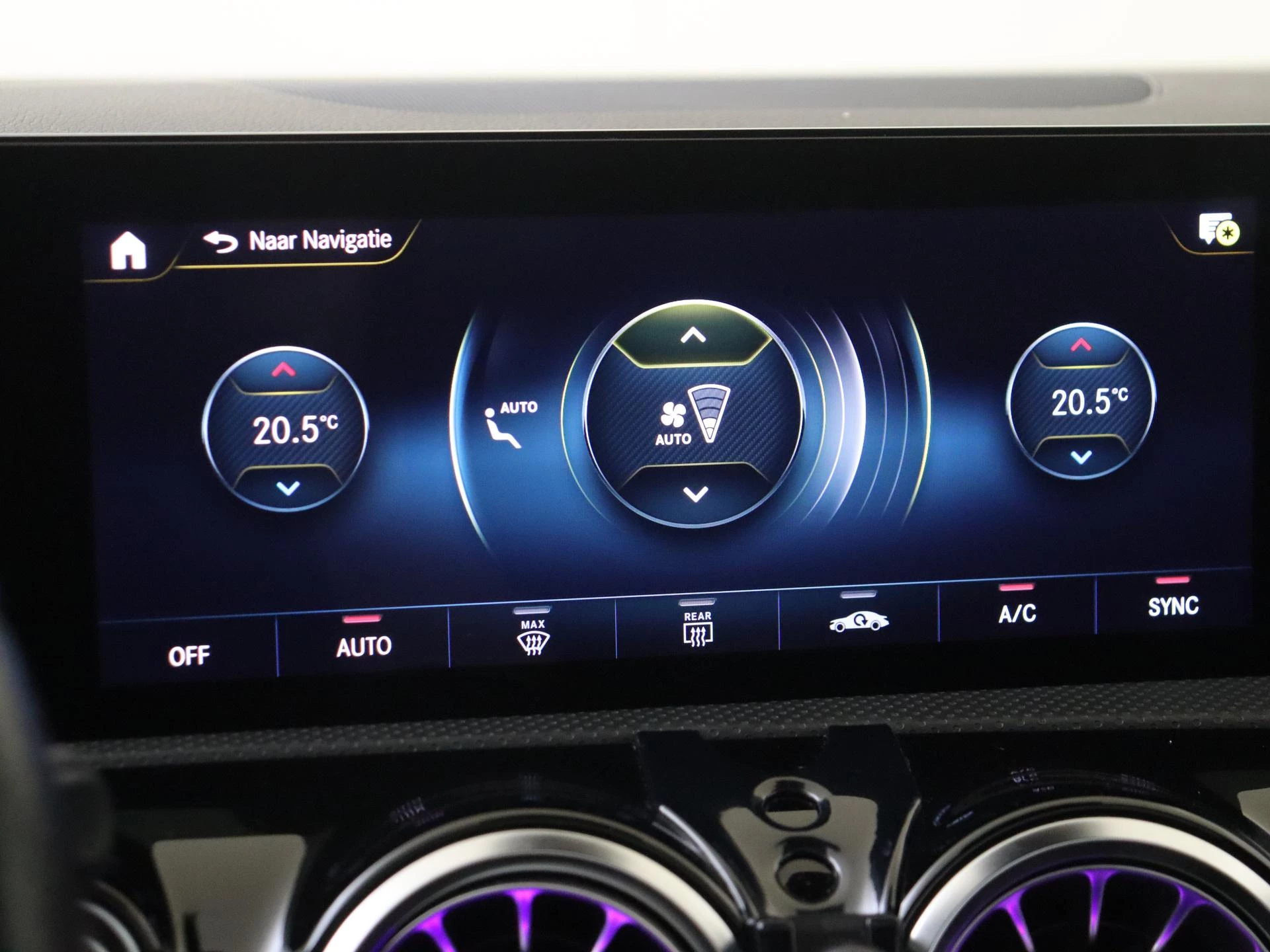 Mercedes-Benz A-Klasse 200 Business Solution AMG
