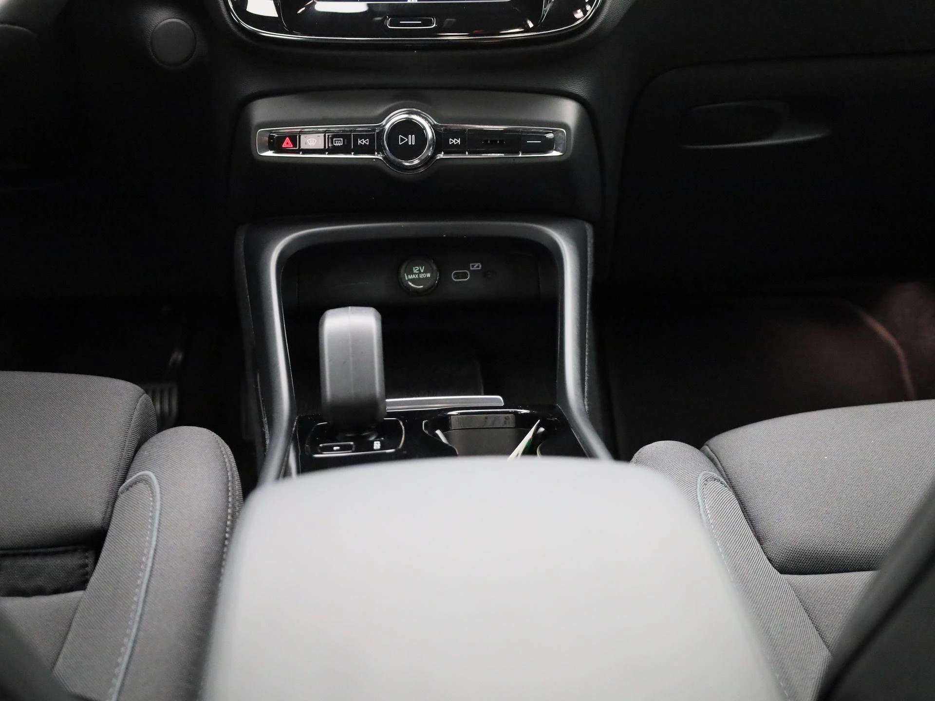 Volvo XC40 Recharge Core