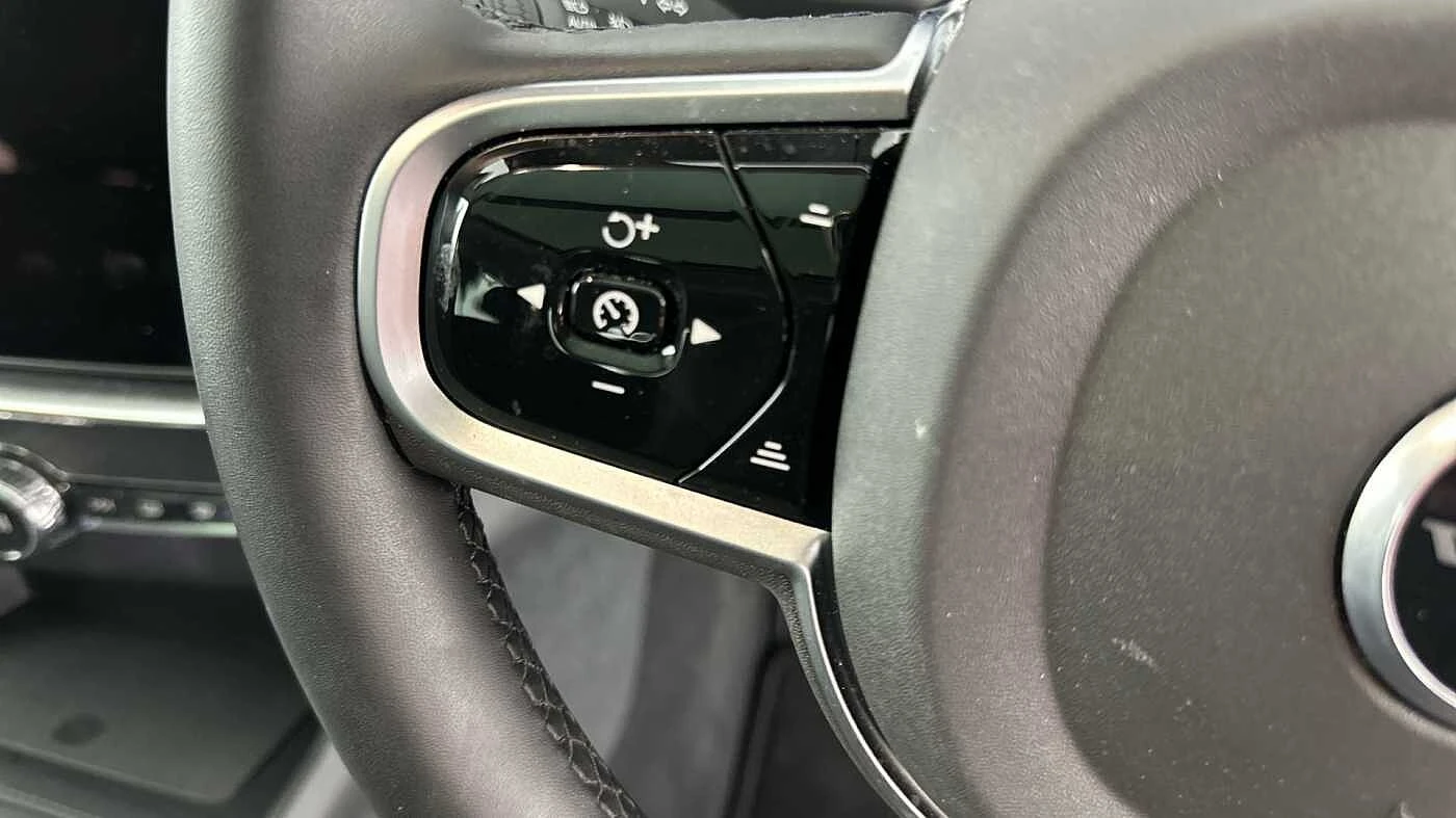 Volvo-XC90-image-22