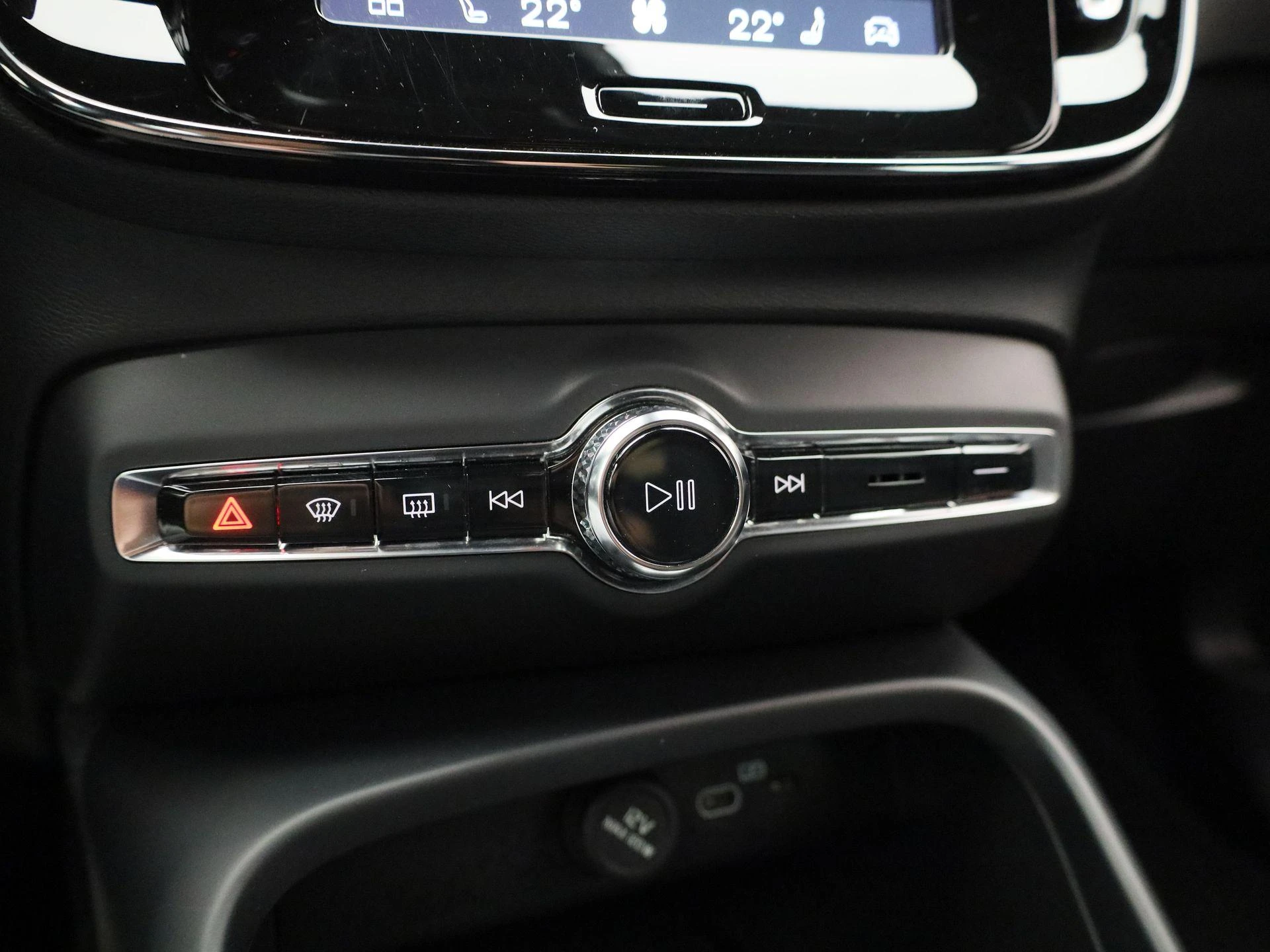 Volvo-XC40-image-23