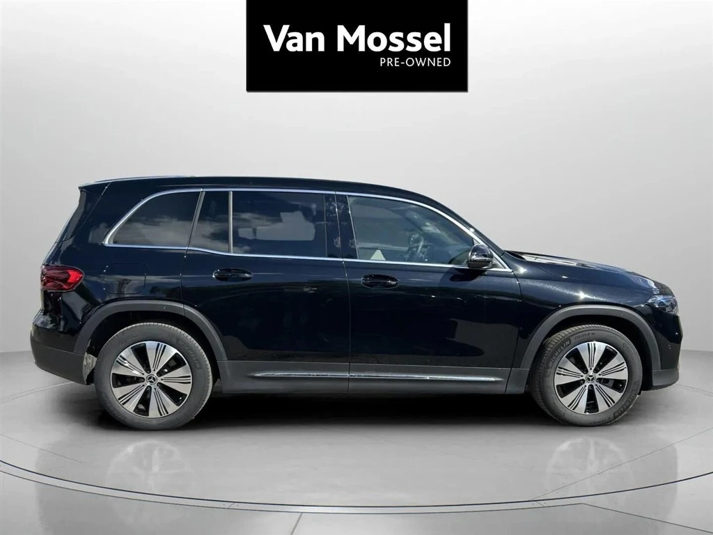 Mercedes-Benz-EQB-image-3