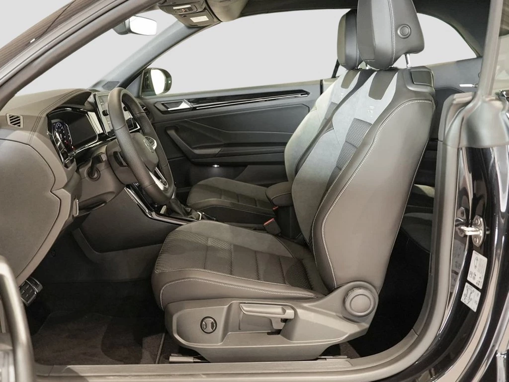 Volkswagen-T-Roc-image-14