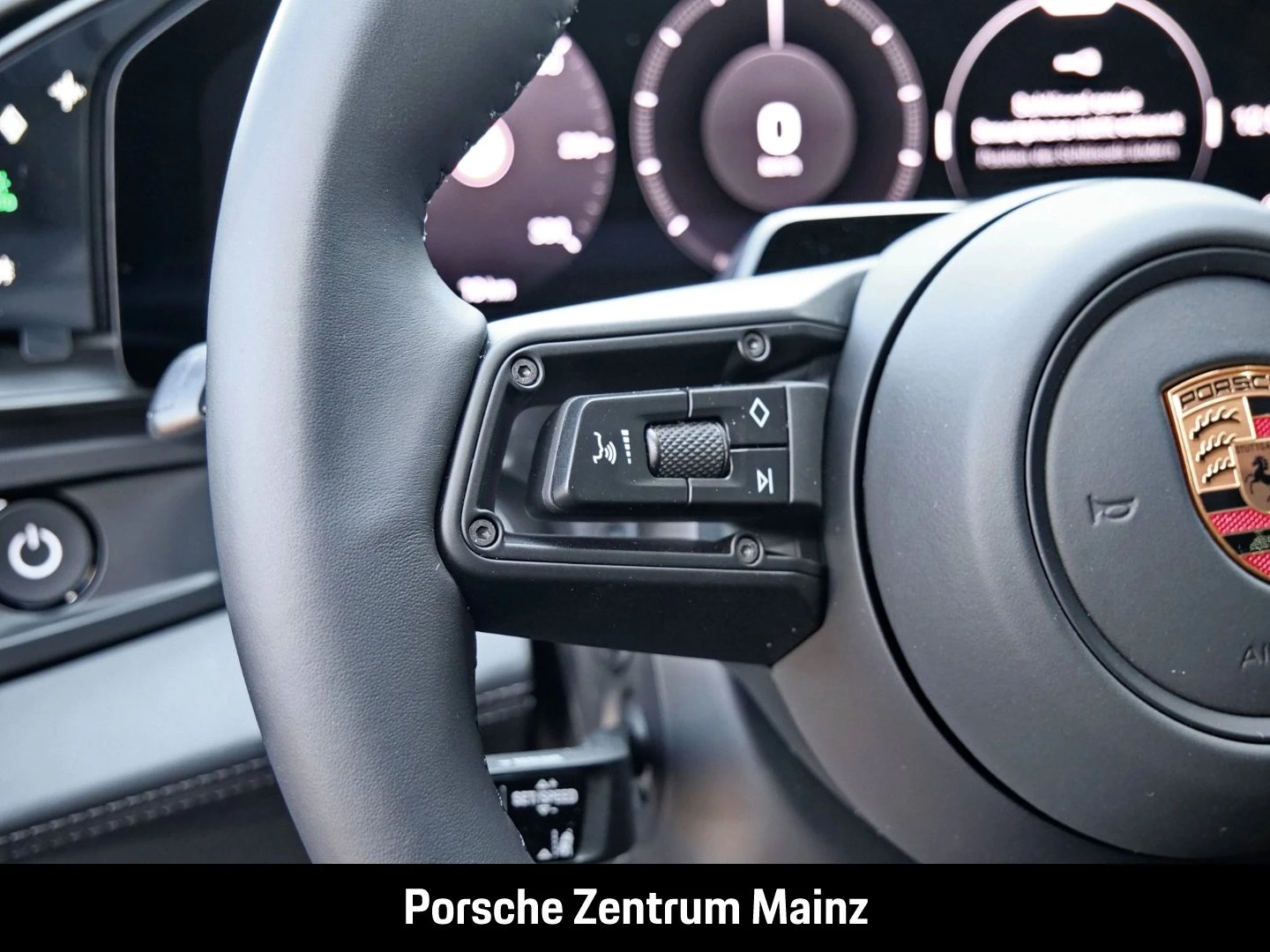Porsche-Cayenne-image-14