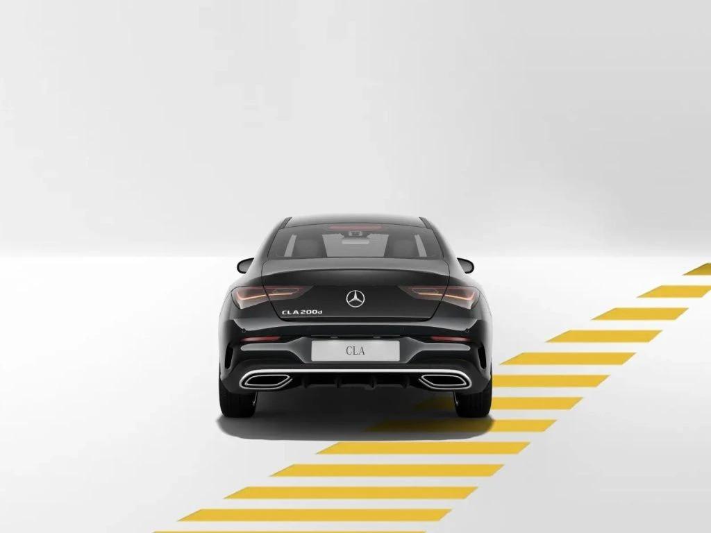 Mercedes-Benz-CLA 200 d-image-5