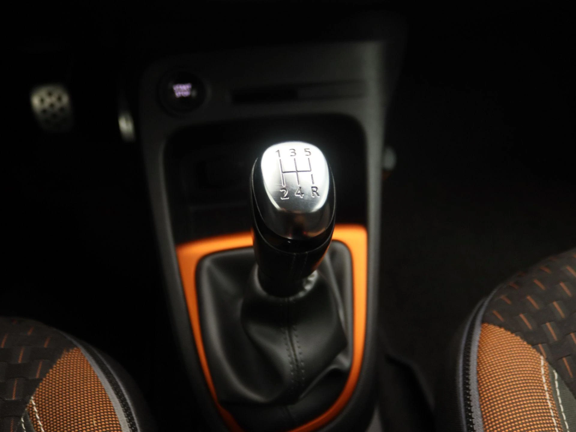 Renault-Captur-image-10