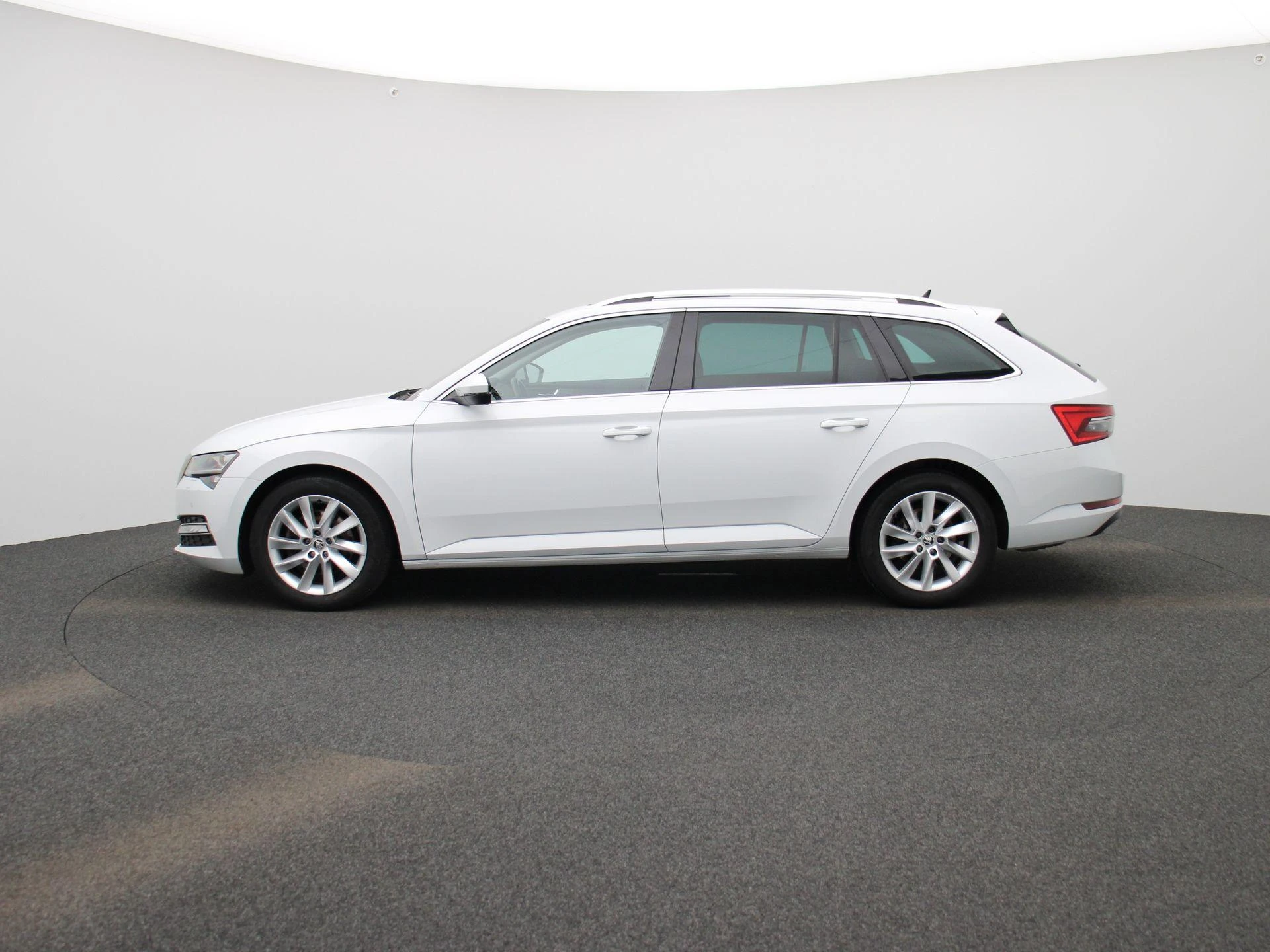 Škoda-Superb-image-4