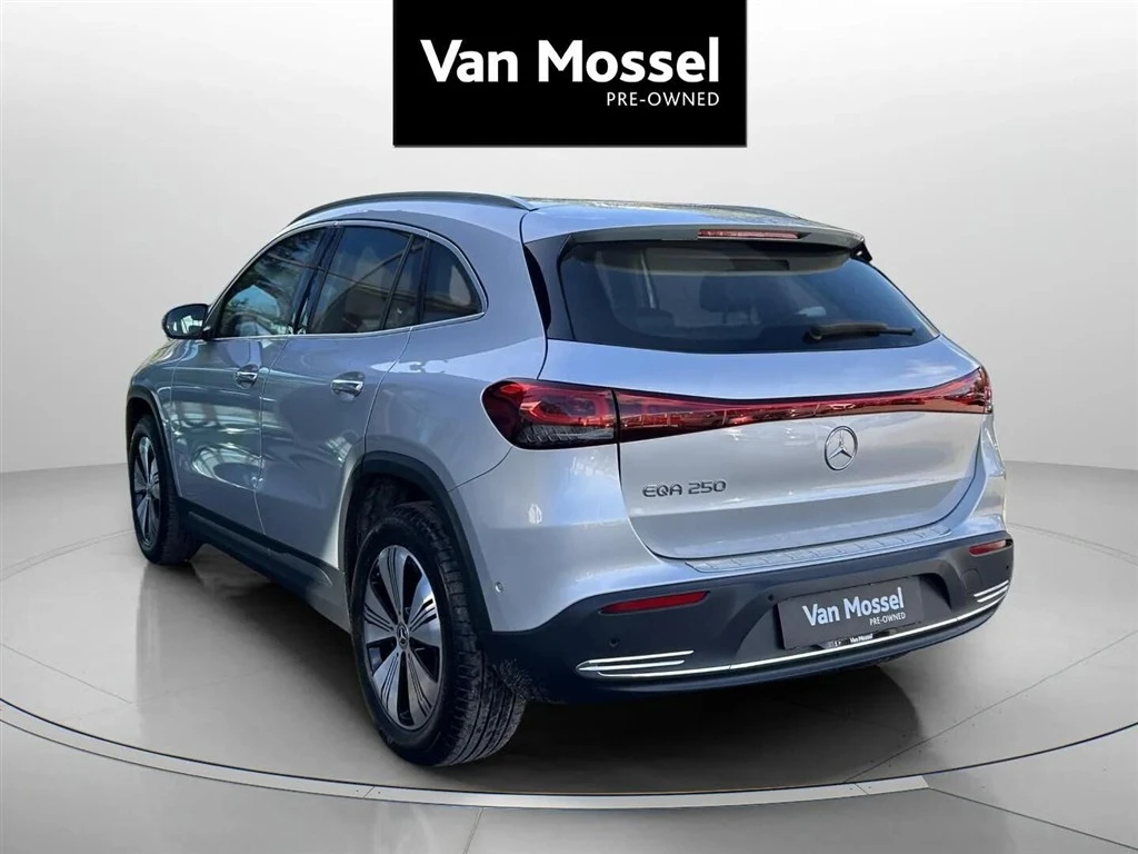 Mercedes-Benz-EQA-image-6