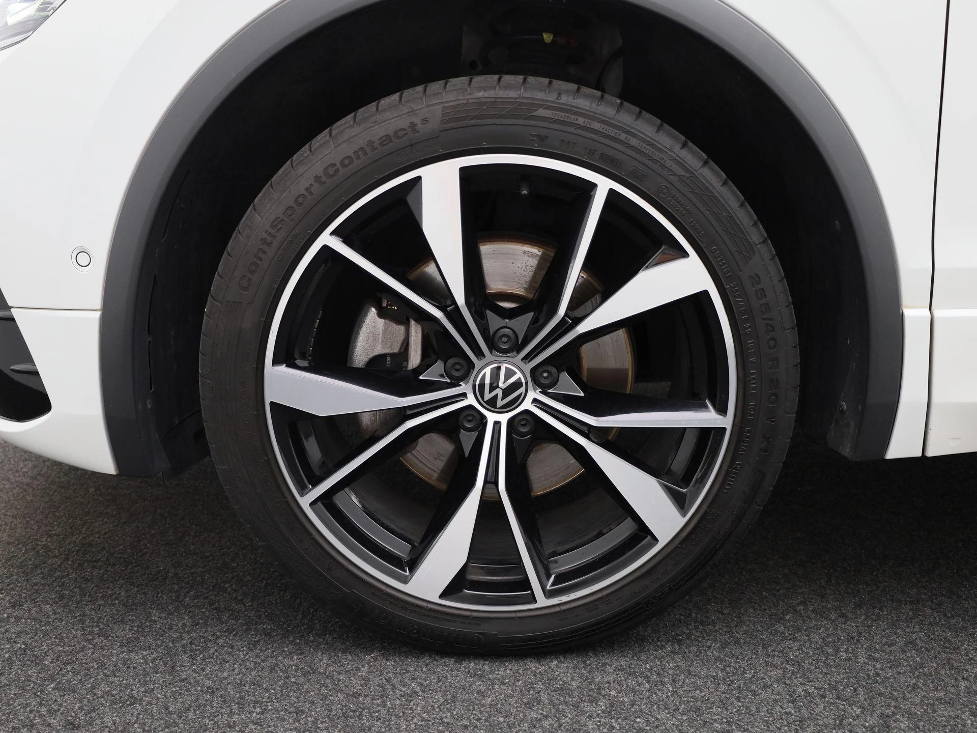 Volkswagen-Tiguan Allspace-image-17