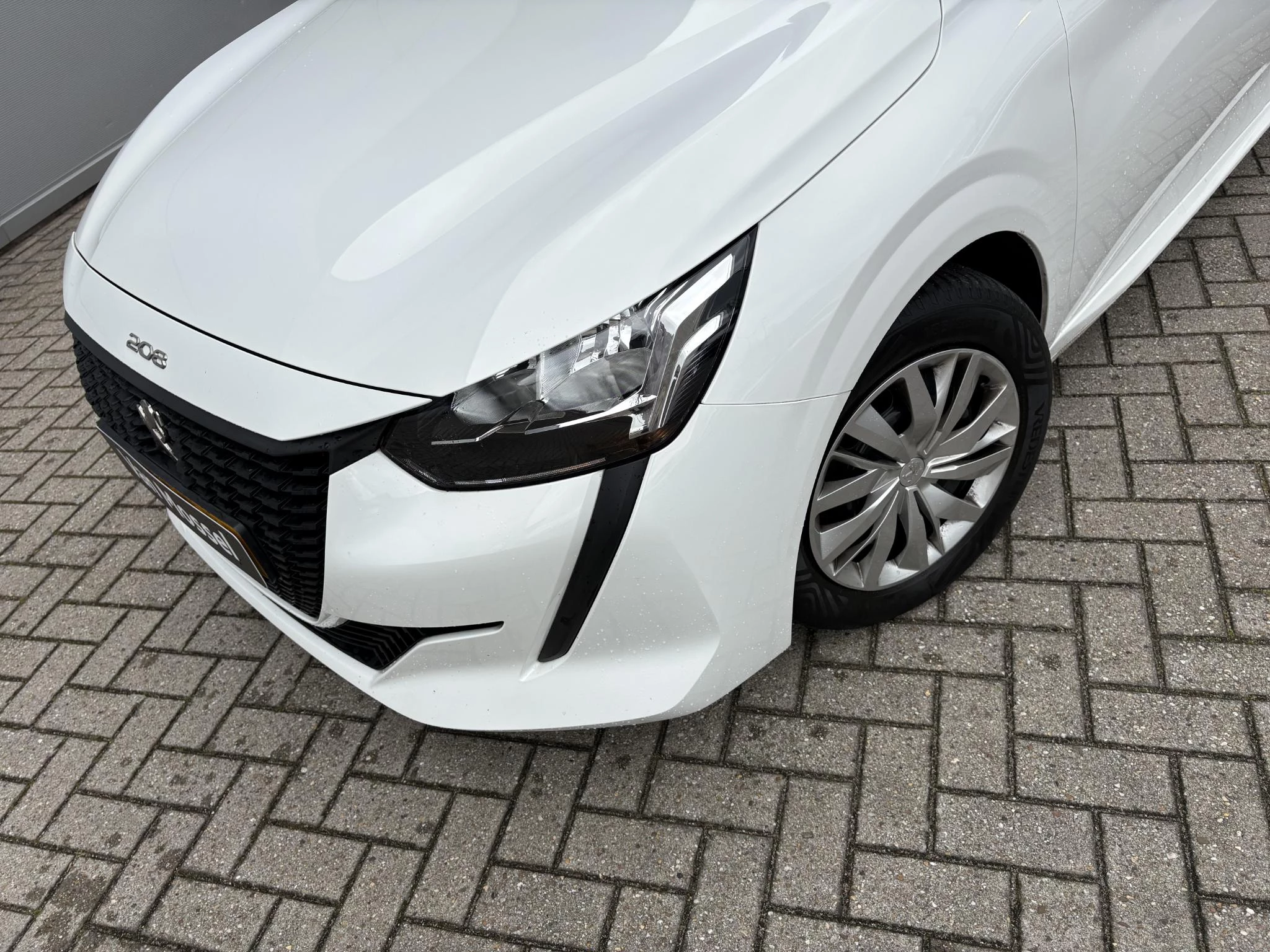 Peugeot-208-image-14