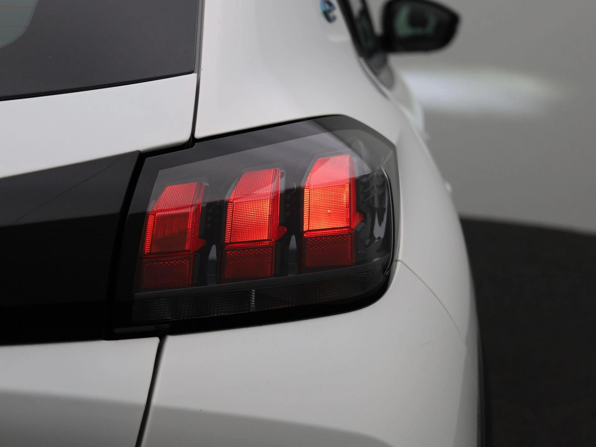 Peugeot e-208 EV Active Pack 50 kWh