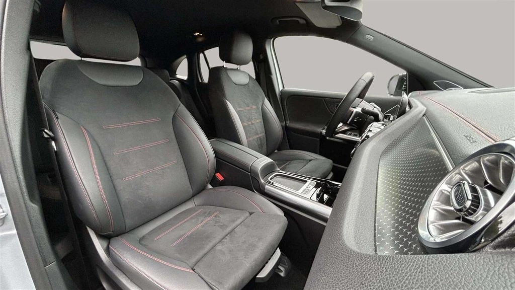 Mercedes-Benz-EQA-image-21