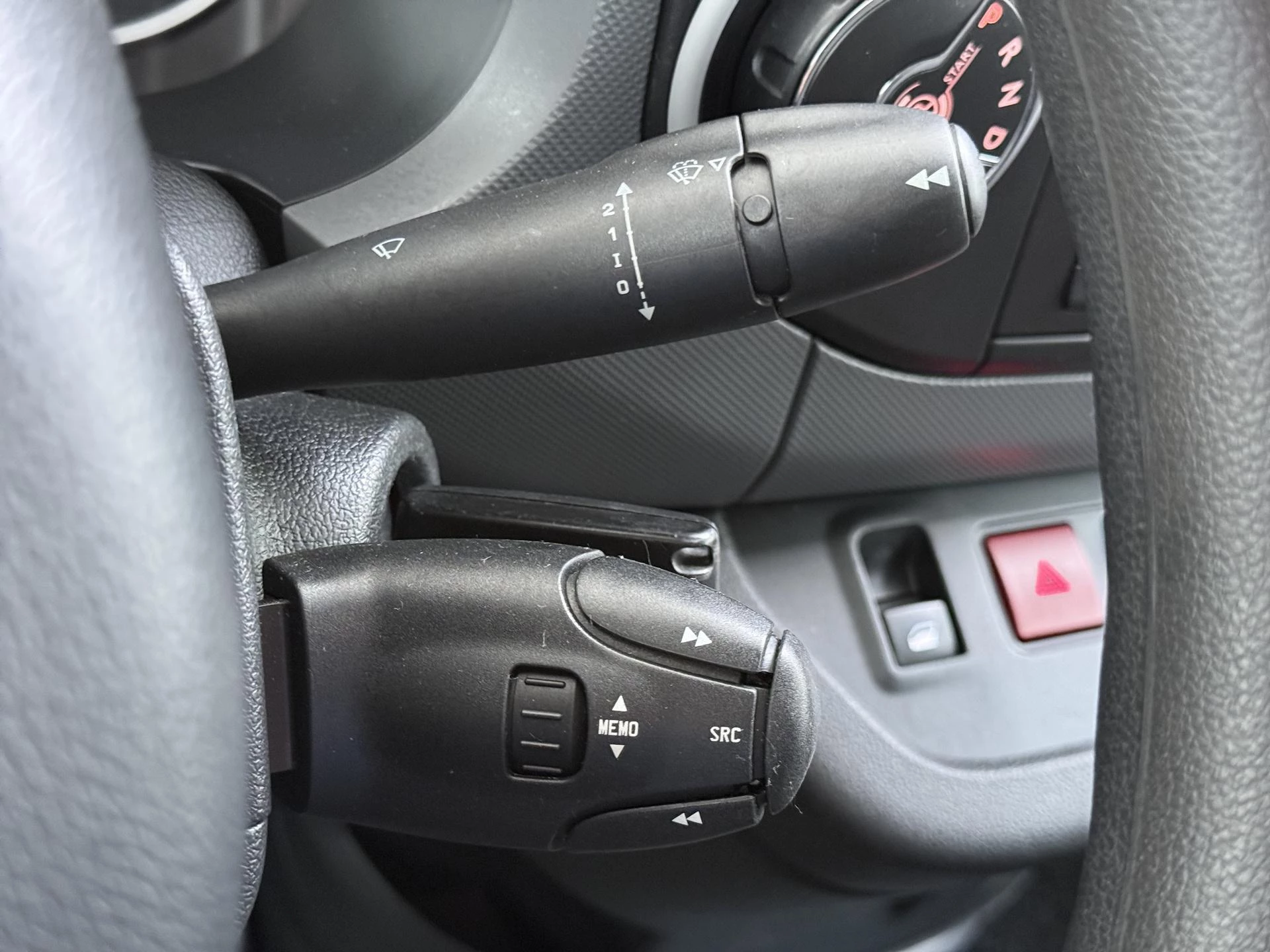 Peugeot-e-Partner-image-16