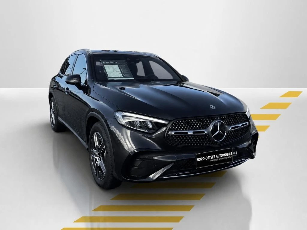 Mercedes-Benz-GLC 300 d-image-17