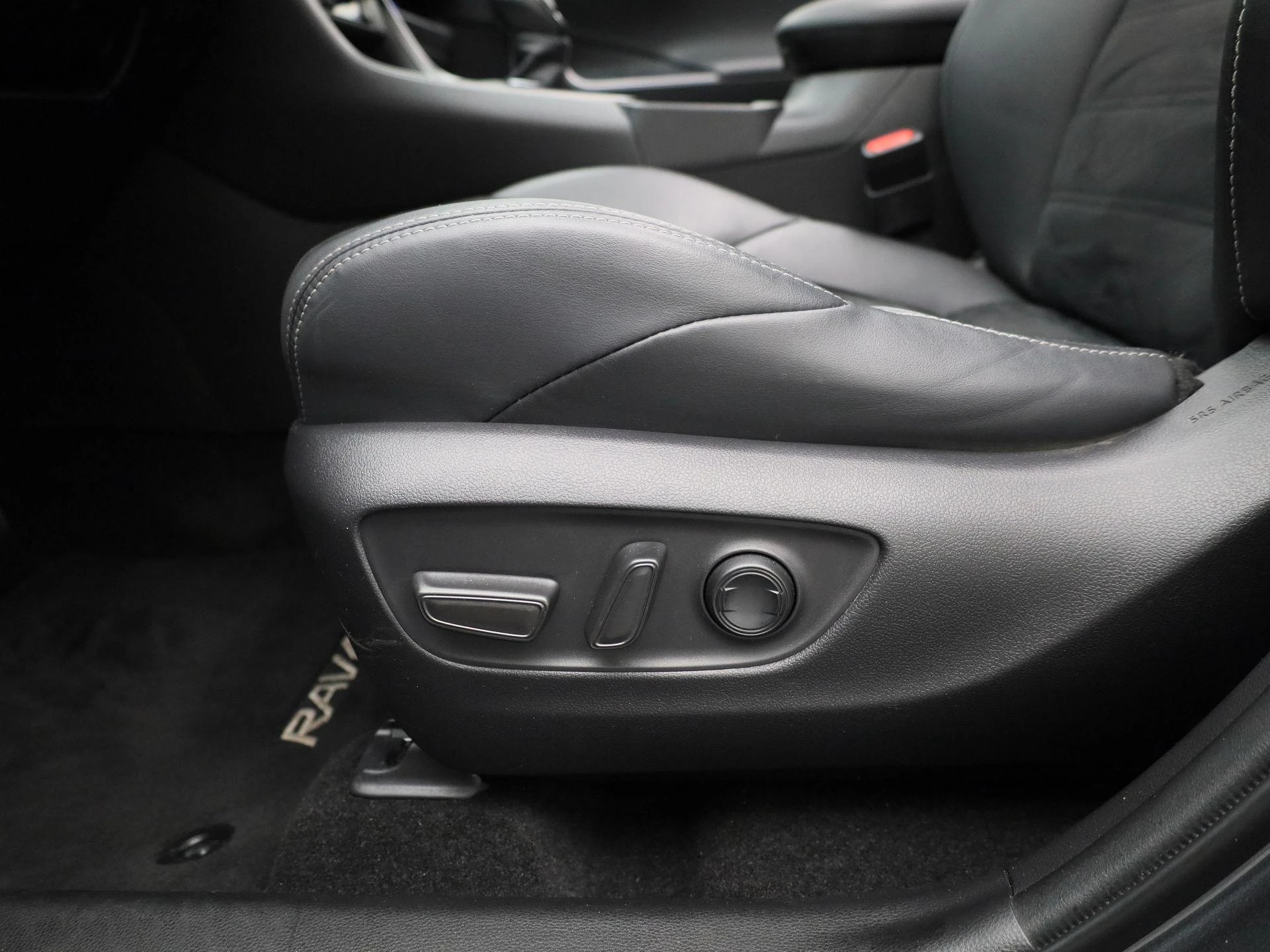 Toyota-RAV4-image-33