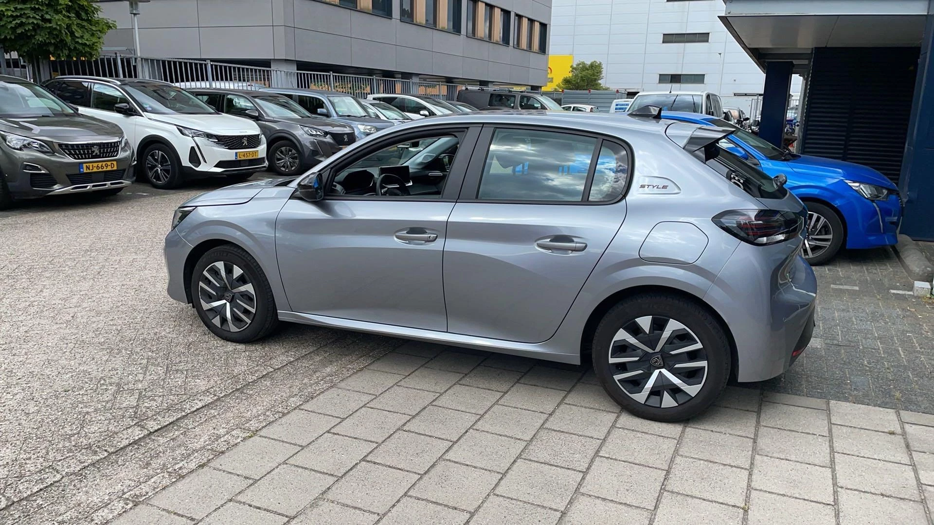 Peugeot 208 1.2 PureTech 75 Style