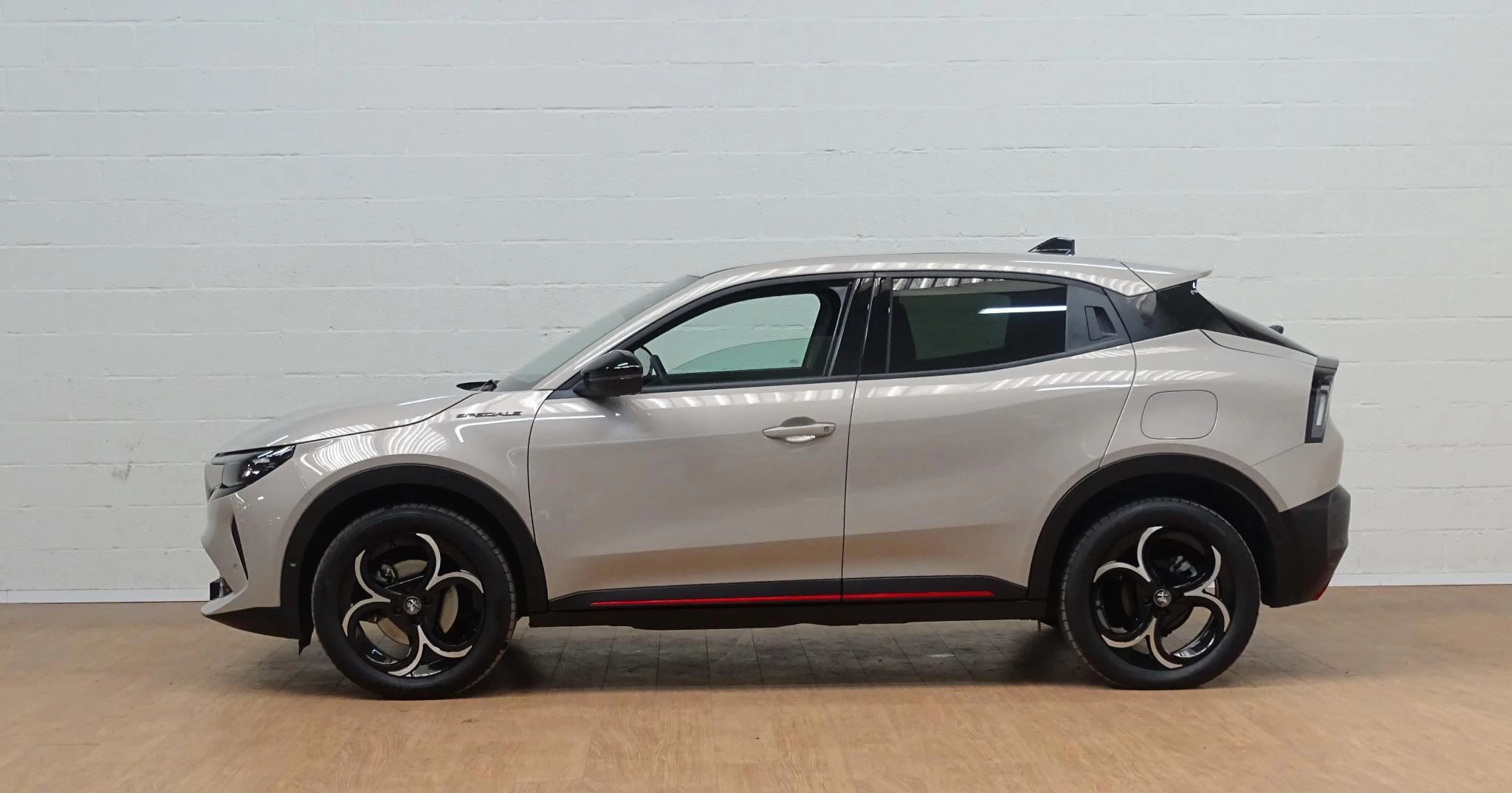 Alfa Romeo Junior 1.2 Hybrid 145 eDCT6 Ibrida Speciale