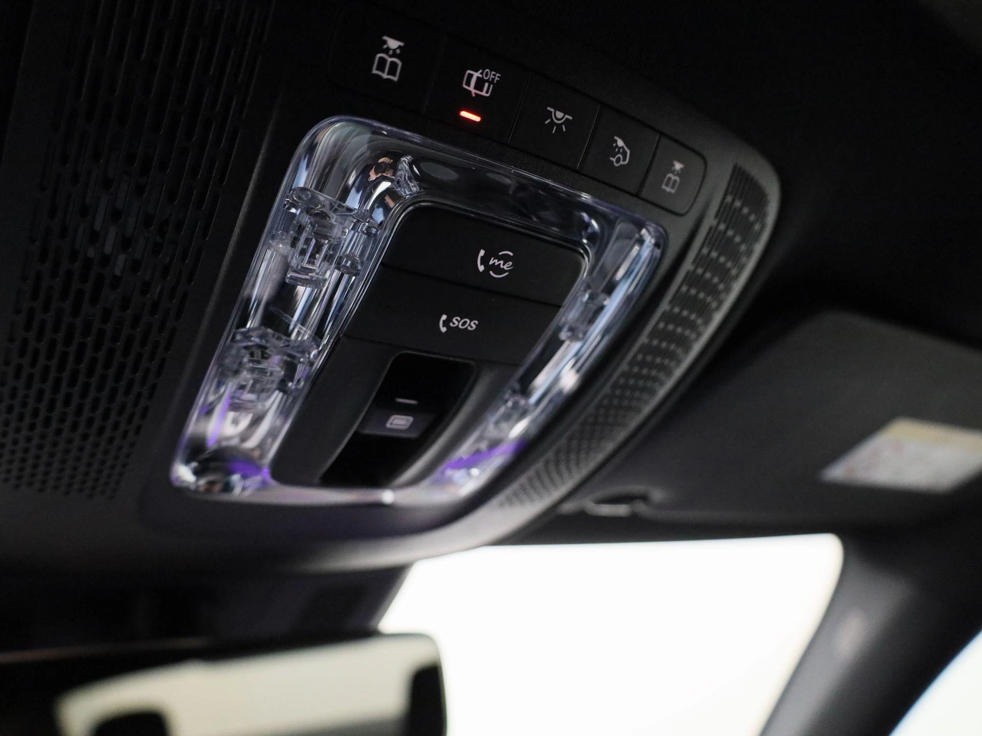 Mercedes-Benz-CLA-image-27